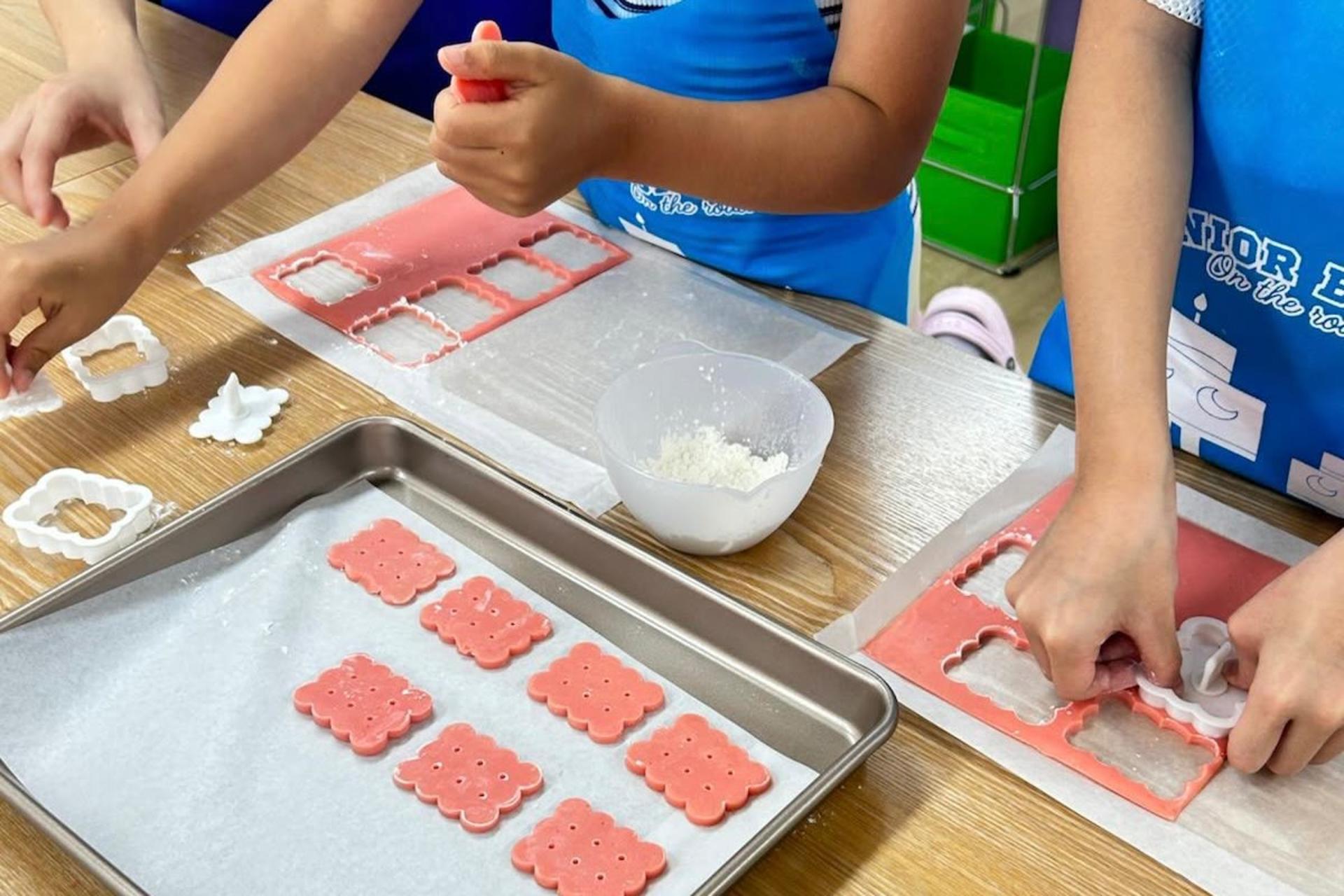 DIY Baking Experience in Hong Kong【with an App】by Bake Day - Thumbnail 3