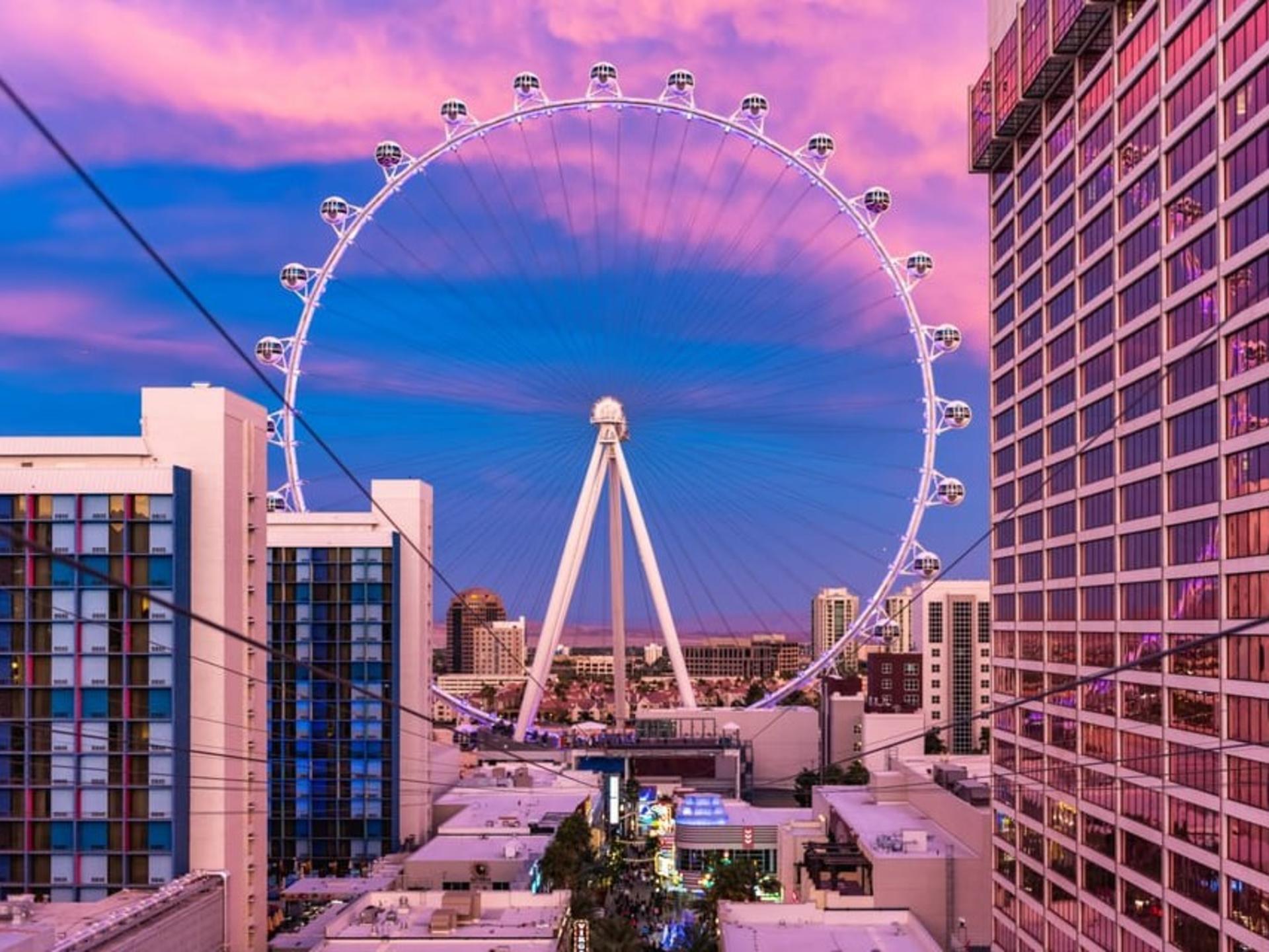 FlyLINQ Zipline Experience in Las Vegas - Thumbnail 2