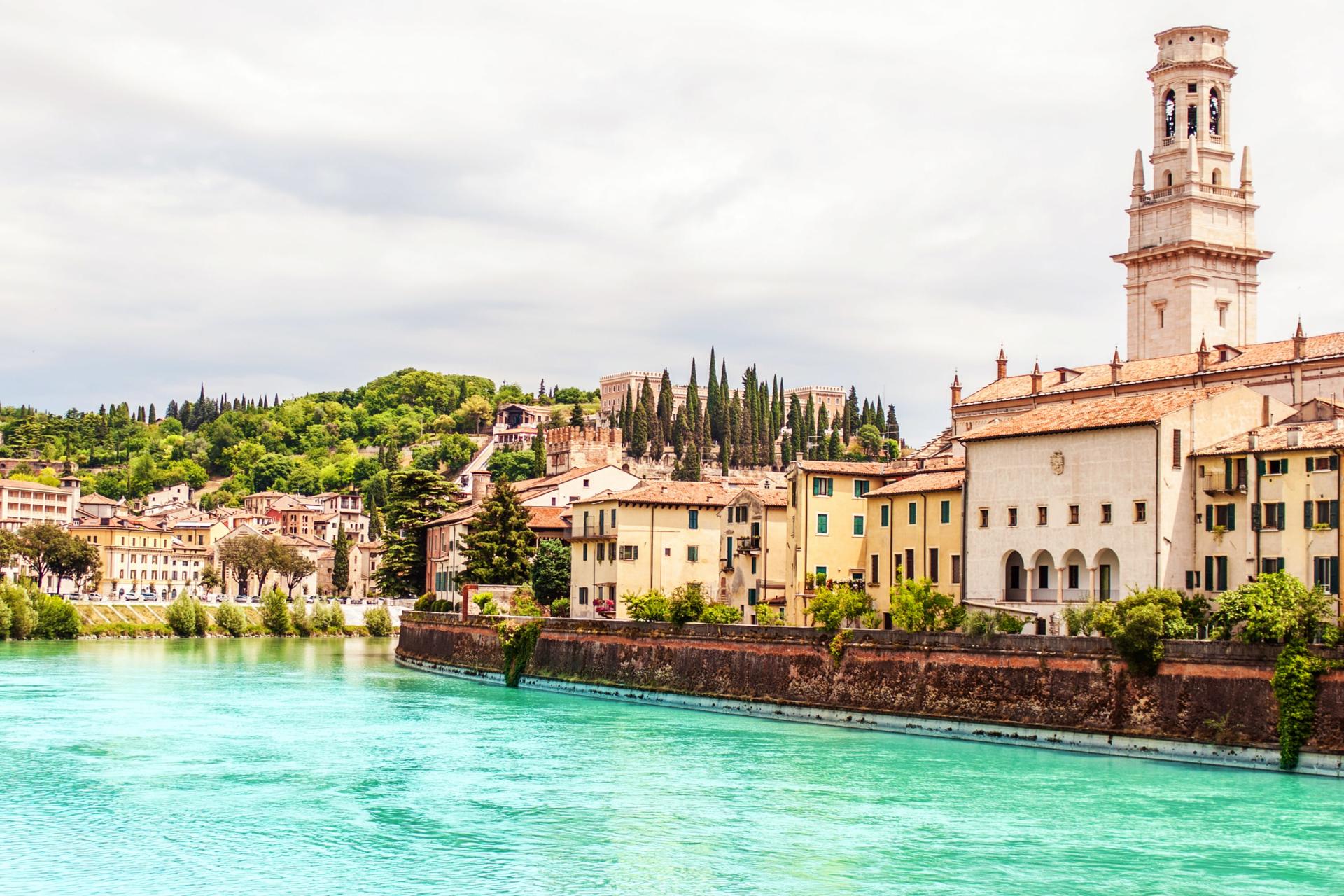 Verona and Sirmione One-Day Tour from Bergamo - Thumbnail 4
