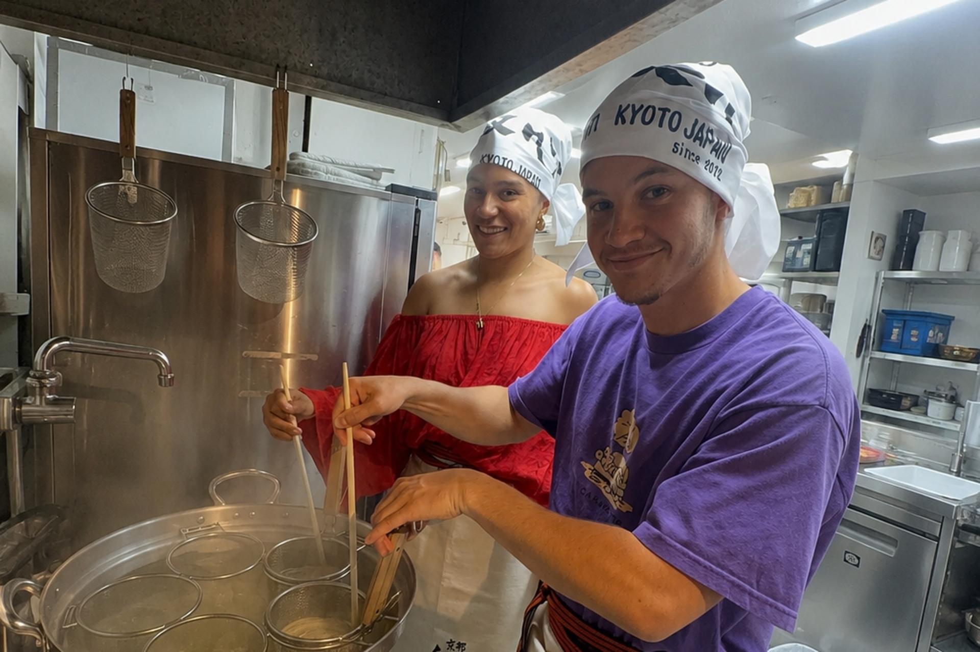 Ramen Broth Class by Michelin Guide Shop & Custom Chopsticks - Image 1