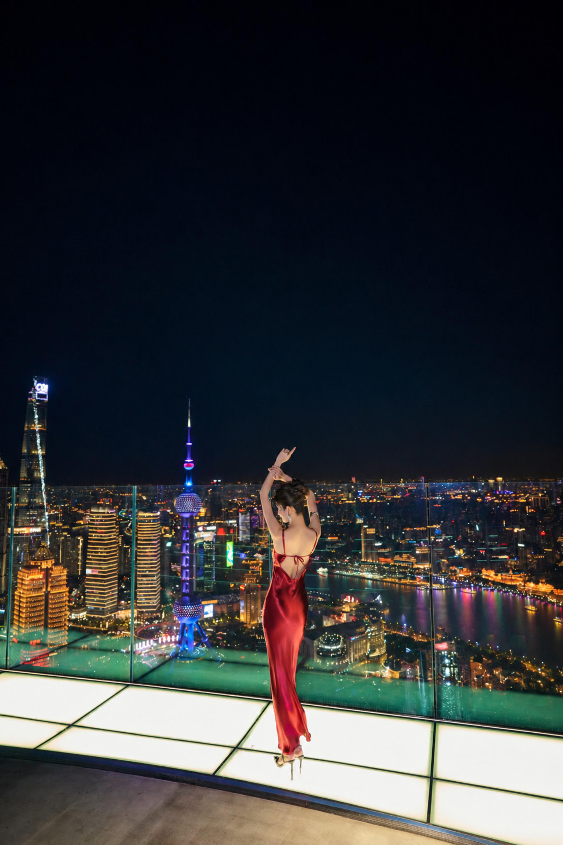 Shanghai Fashion Editorial Photoshoot at The Bund or The Stage - Thumbnail 18