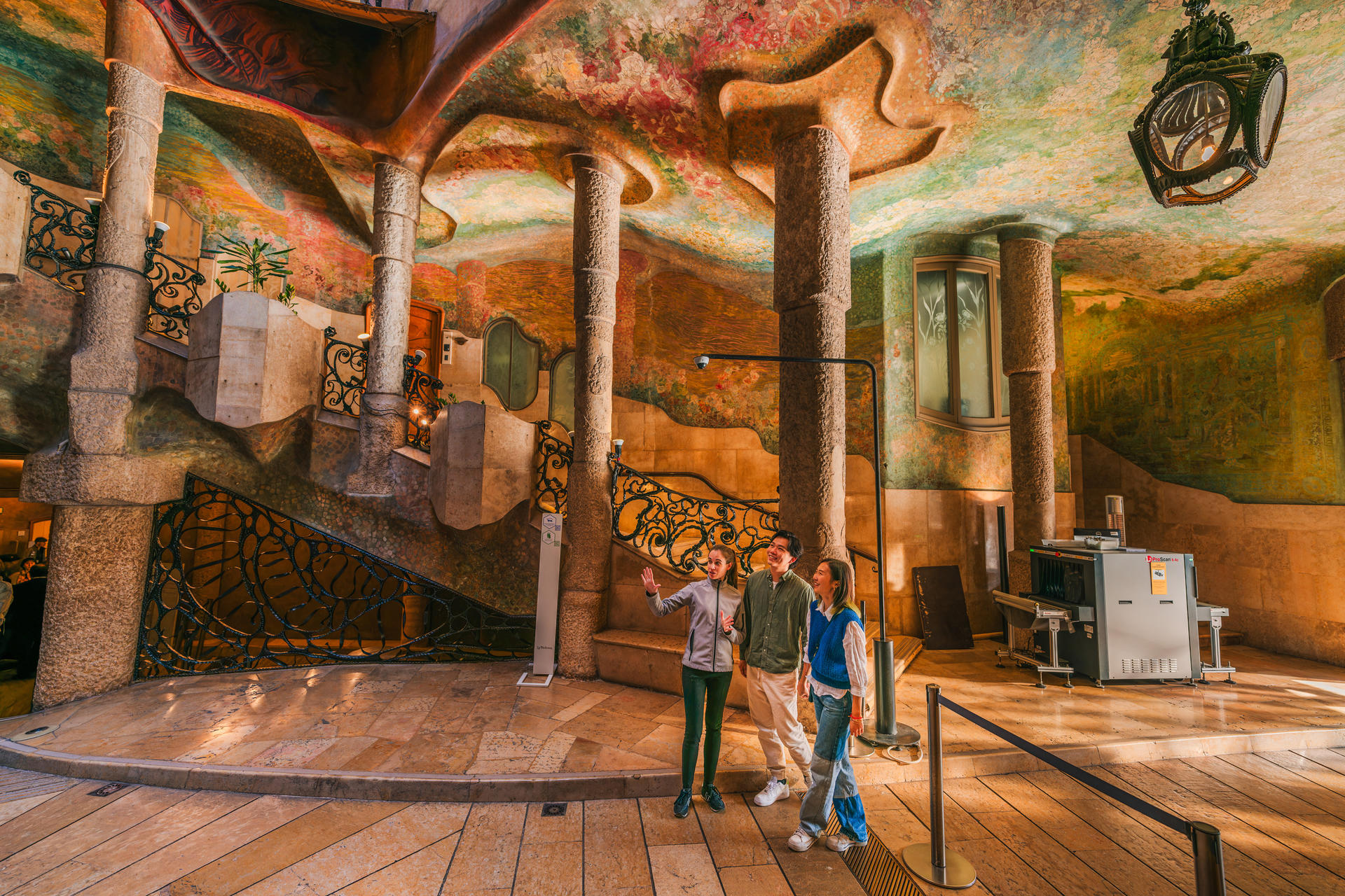 Barcelona: La Pedrera-Casa Mila Ticket & Audio Guide Option - Thumbnail 6