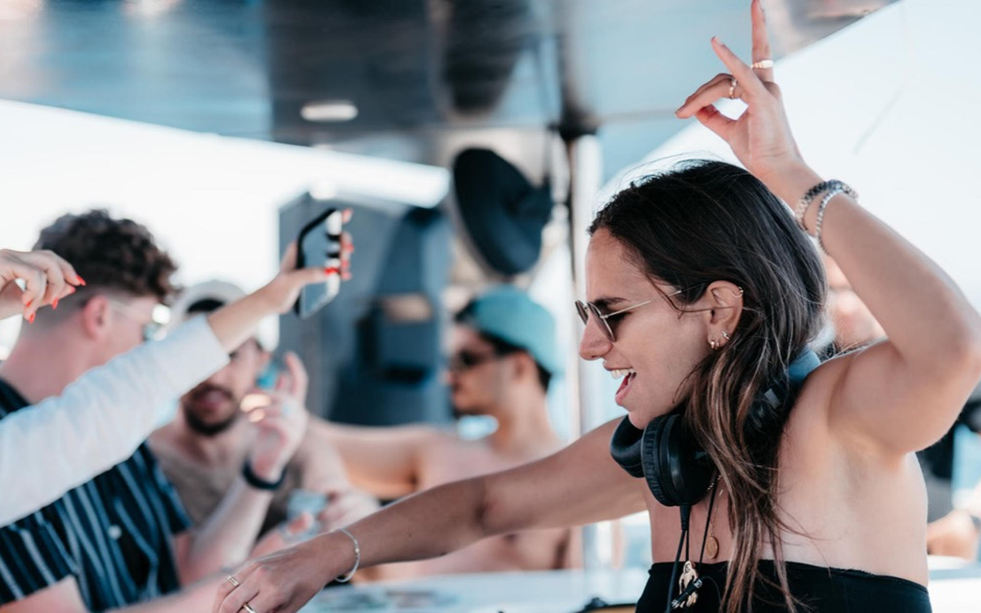 Barcelona Boat Party Experience with Swim Stops and Drinks - Thumbnail 2