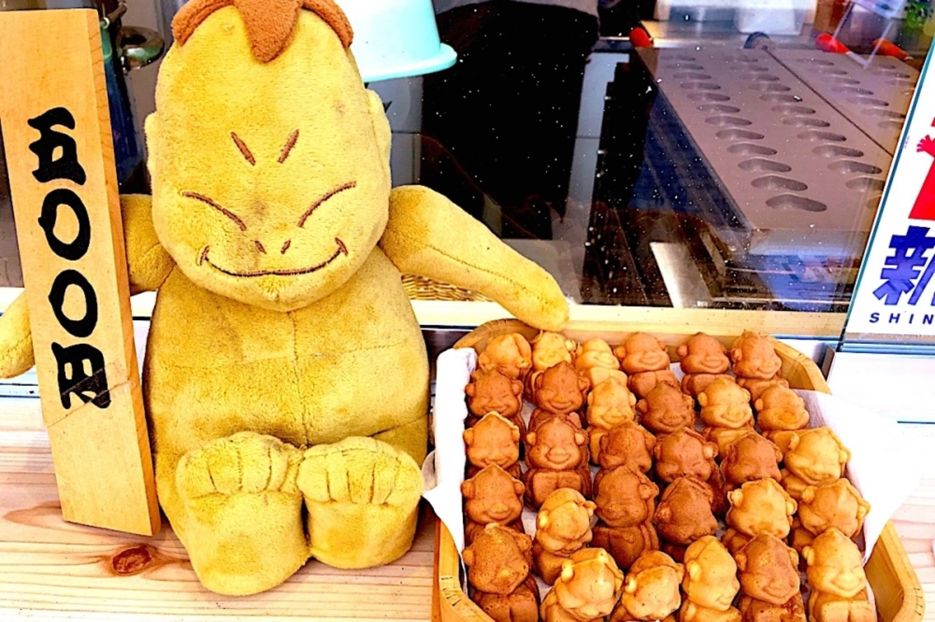 Osaka Shinsekai Evening Food Tour - Thumbnail 3