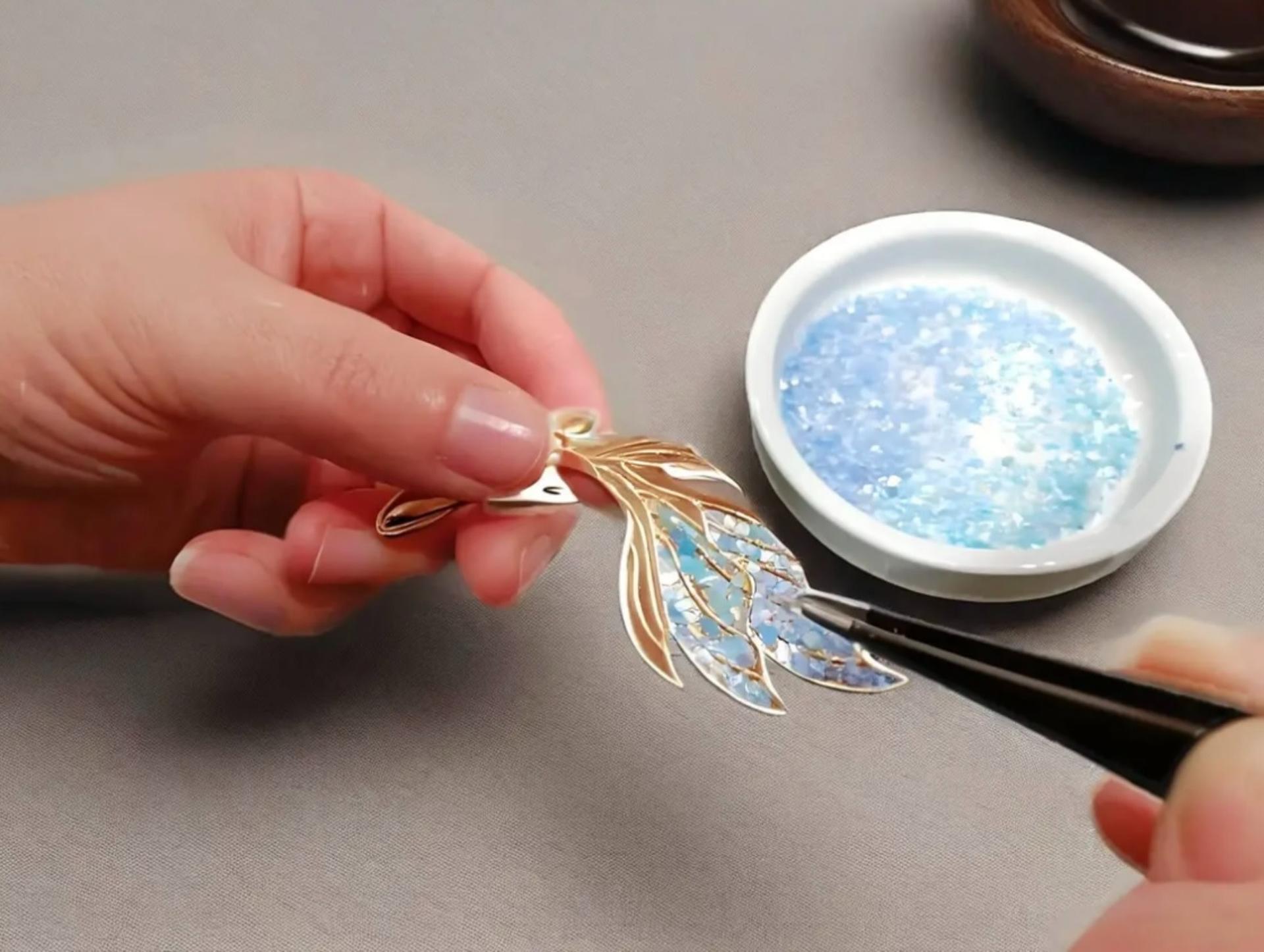 Mother-of-Pearl Jewelry Workshop in a Historic Shanghai Alley - Image 1