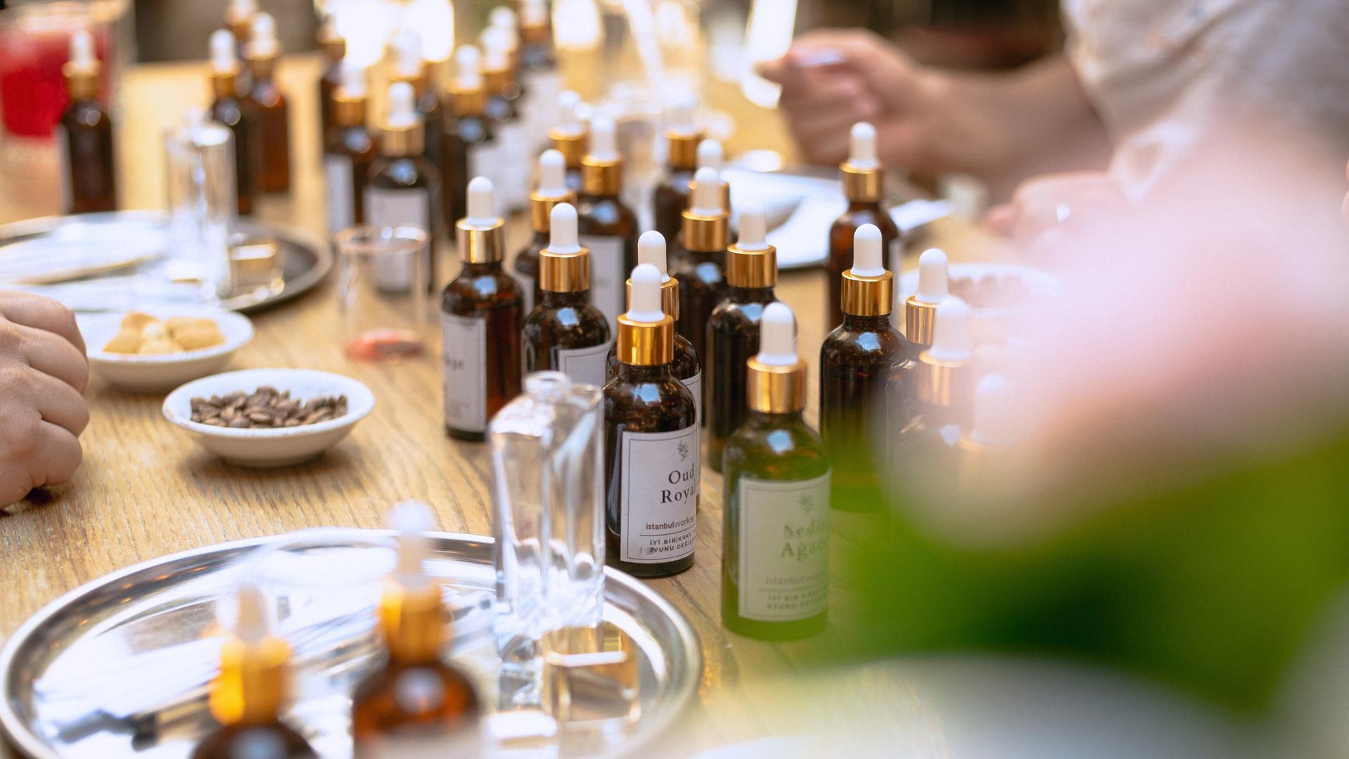 Perfume making workshop experience in Istanbul - Thumbnail 13