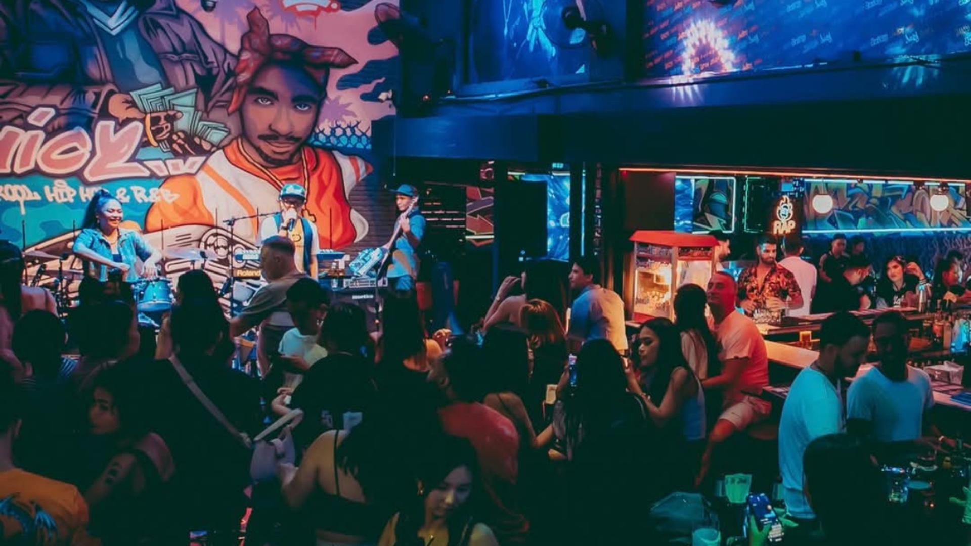  Bangkok: Pub Crawl - Thumbnail 16