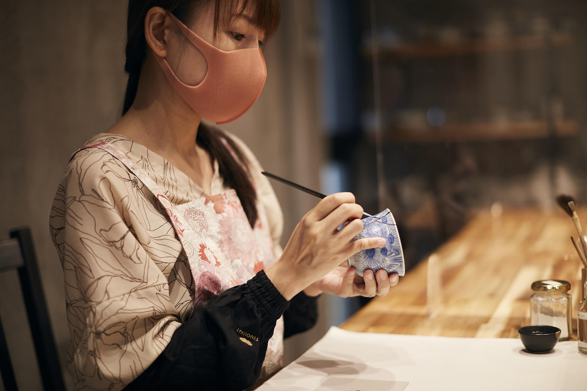 EBISU Tokyo: Kintsugi Workshop with Gold - Thumbnail 8