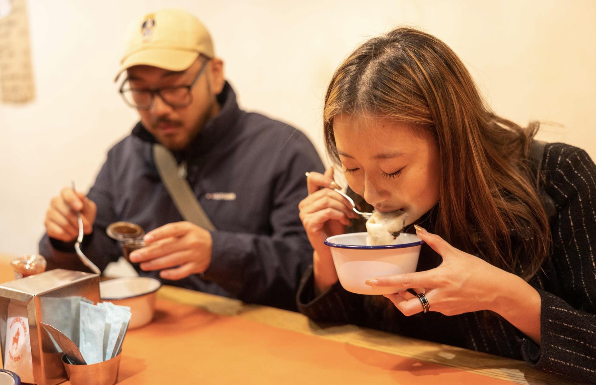 Melbourne Progressive Dinner Tour - Chinatown, Laneways & 1 Drink - Thumbnail 2