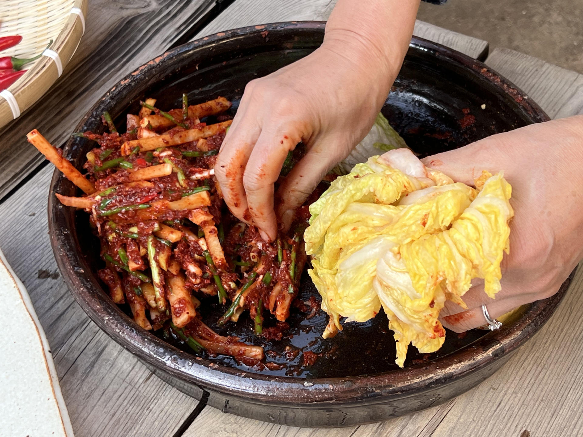 Kimchi Cooking Class in Traditional Hanok House & Donate Kimchi - Thumbnail 9