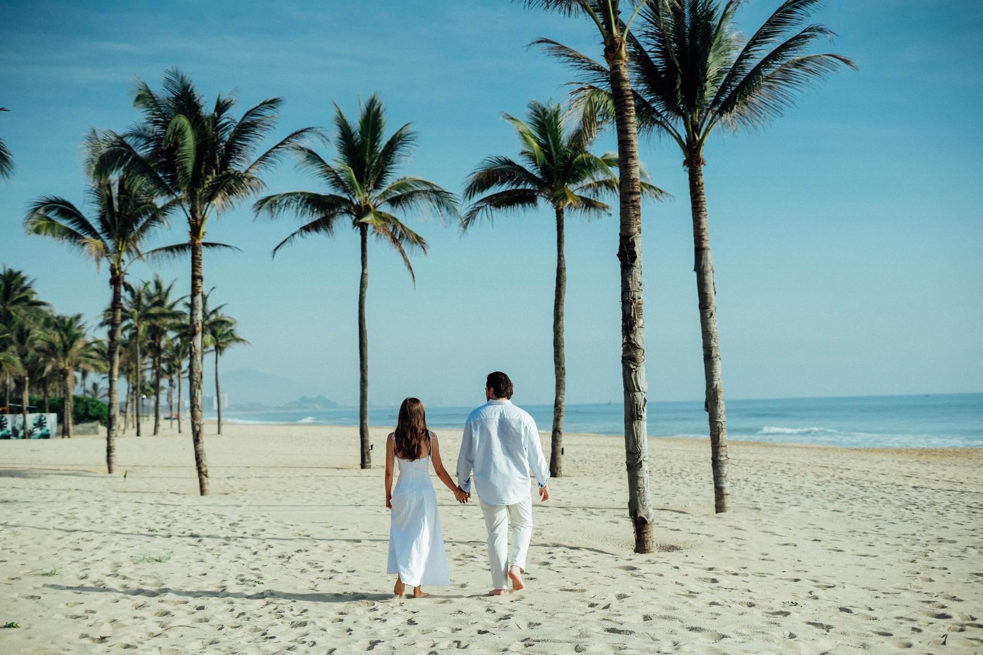 Da Nang: Beach Photoshoot with Professional Photographer - Thumbnail 28