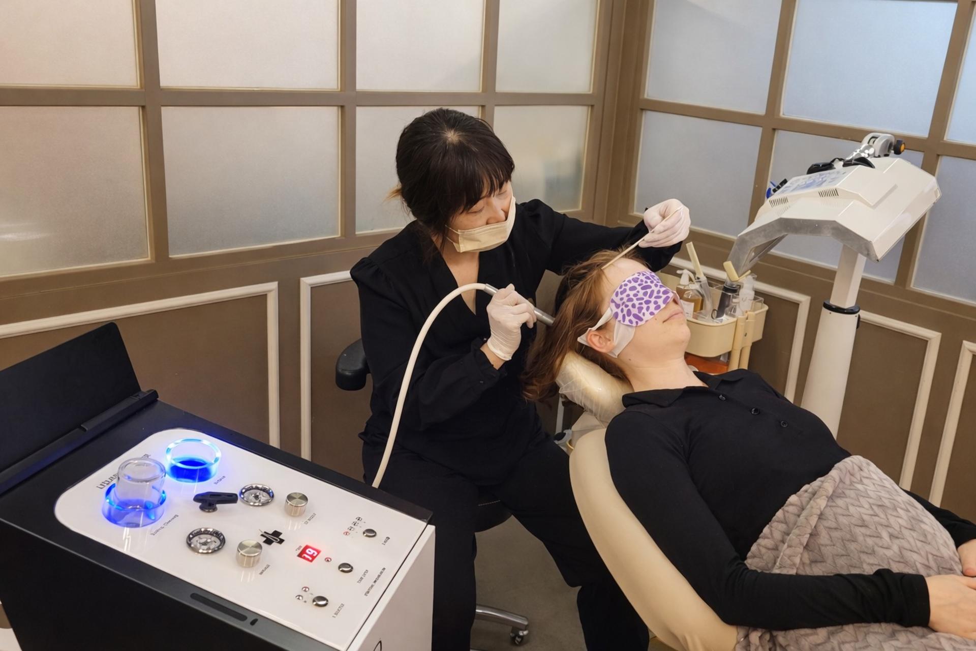 Seoul Premium Head Spa & Anti-Aging Skincare (K-Beauty Phd-Designed) - Thumbnail 8