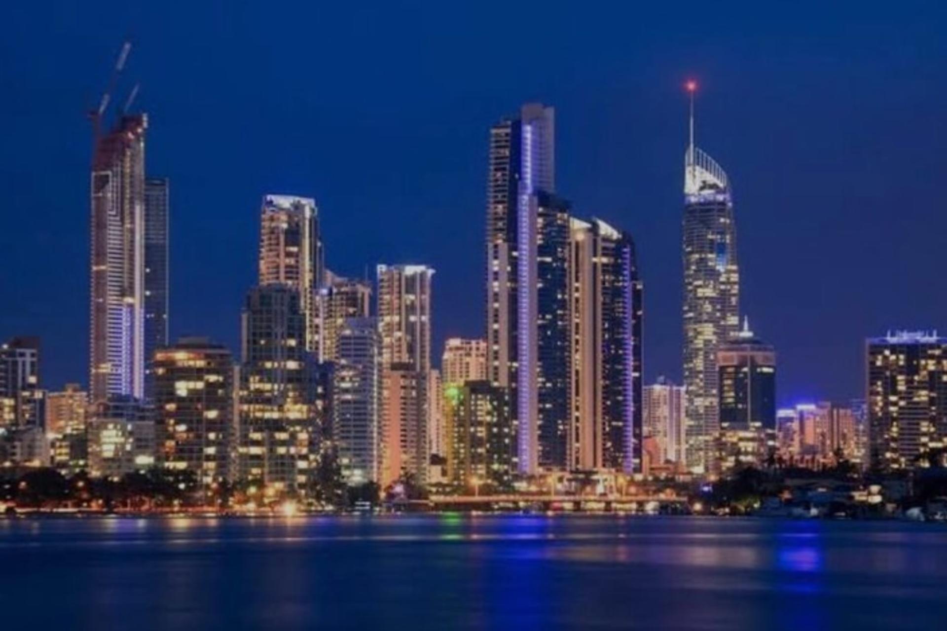 2 Hours City Lights Tour (Skippered) in Gold Coast - Image 1