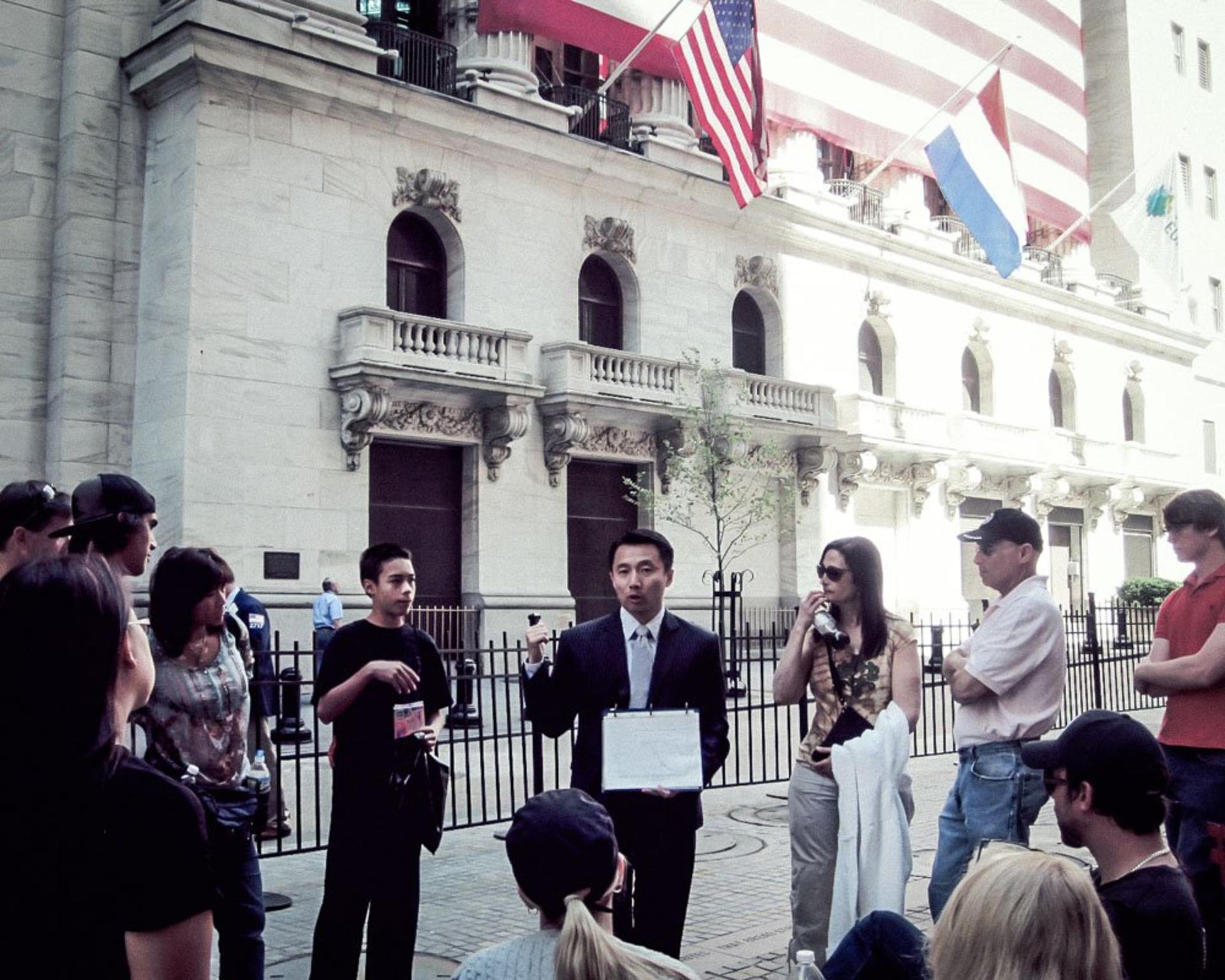 Wall Street Financial Crisis Walking Tour - Thumbnail 3