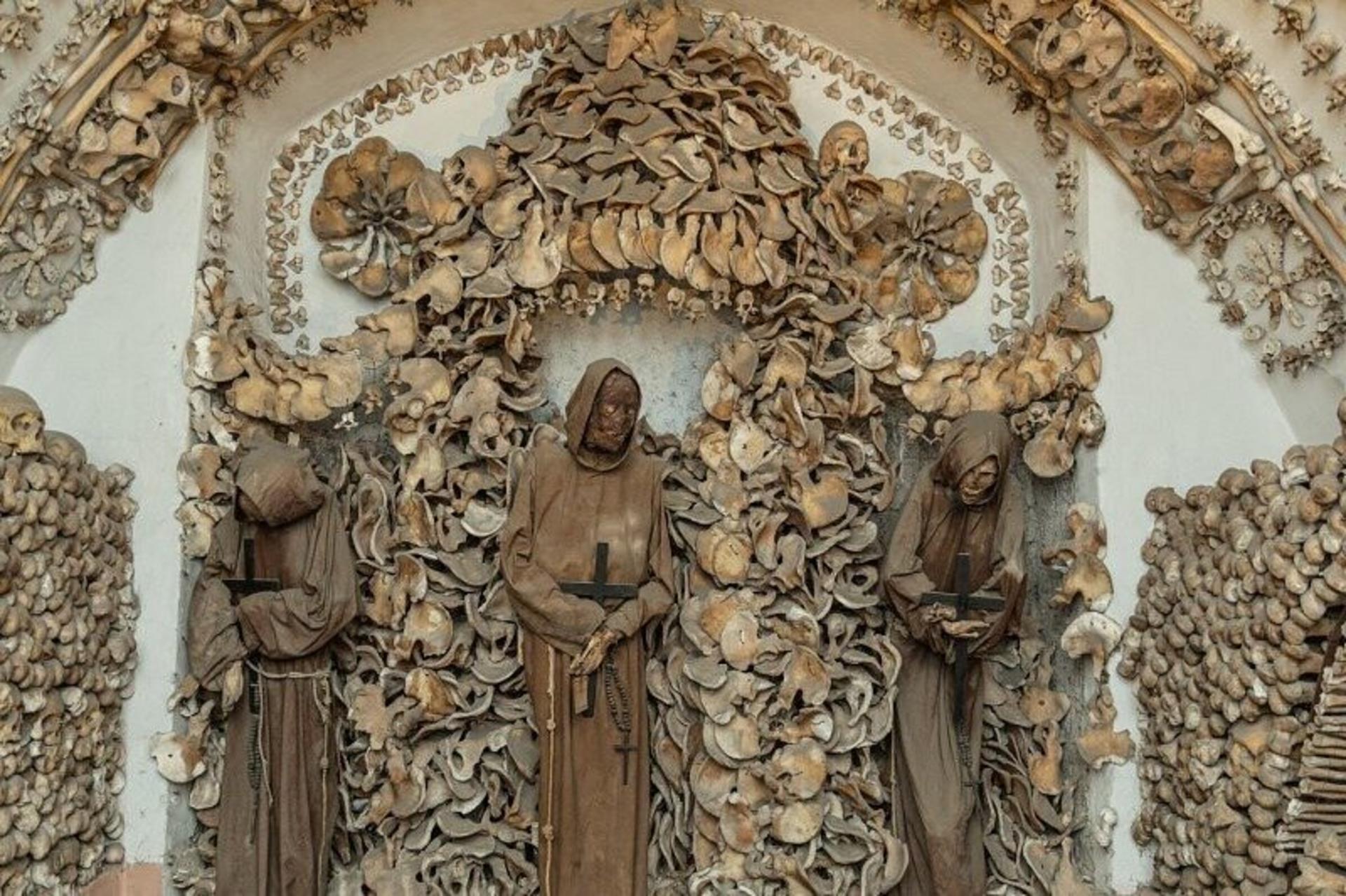 Capuchin Crypt ticket with audio guide in Rome - Thumbnail 7