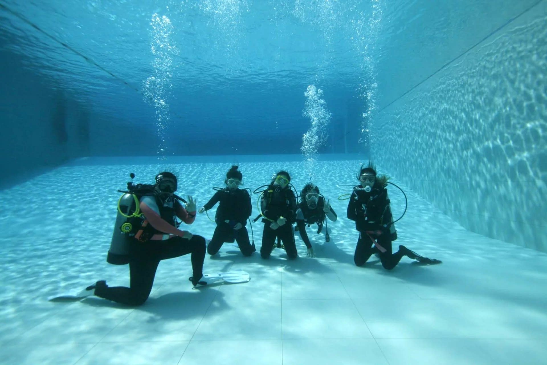 Get your PADI Open Water in Bangkok with 5-Star centre - Thumbnail 2