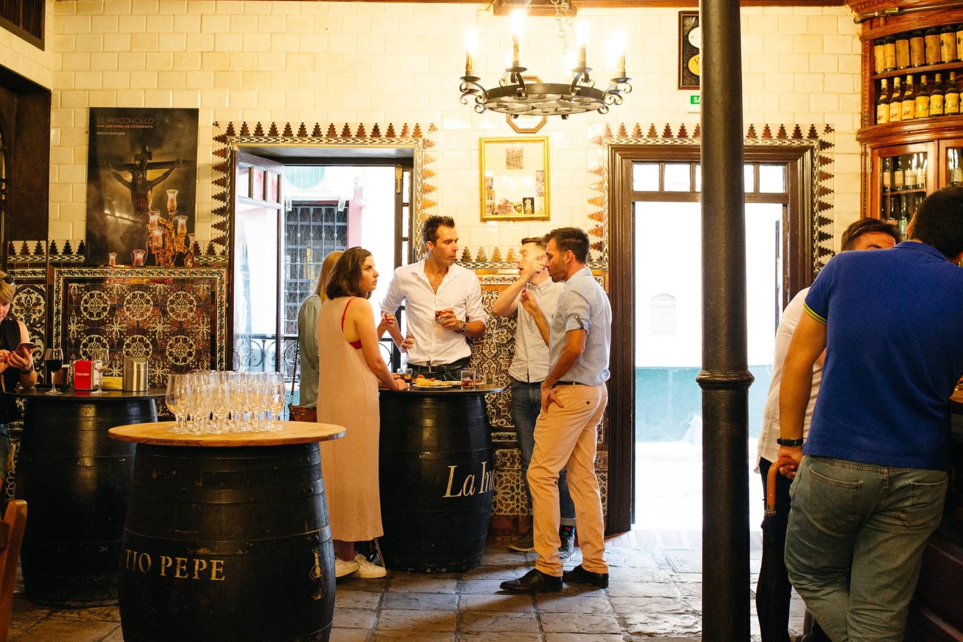 Tapas, Taverns, and History Tour in Seville - Thumbnail 4