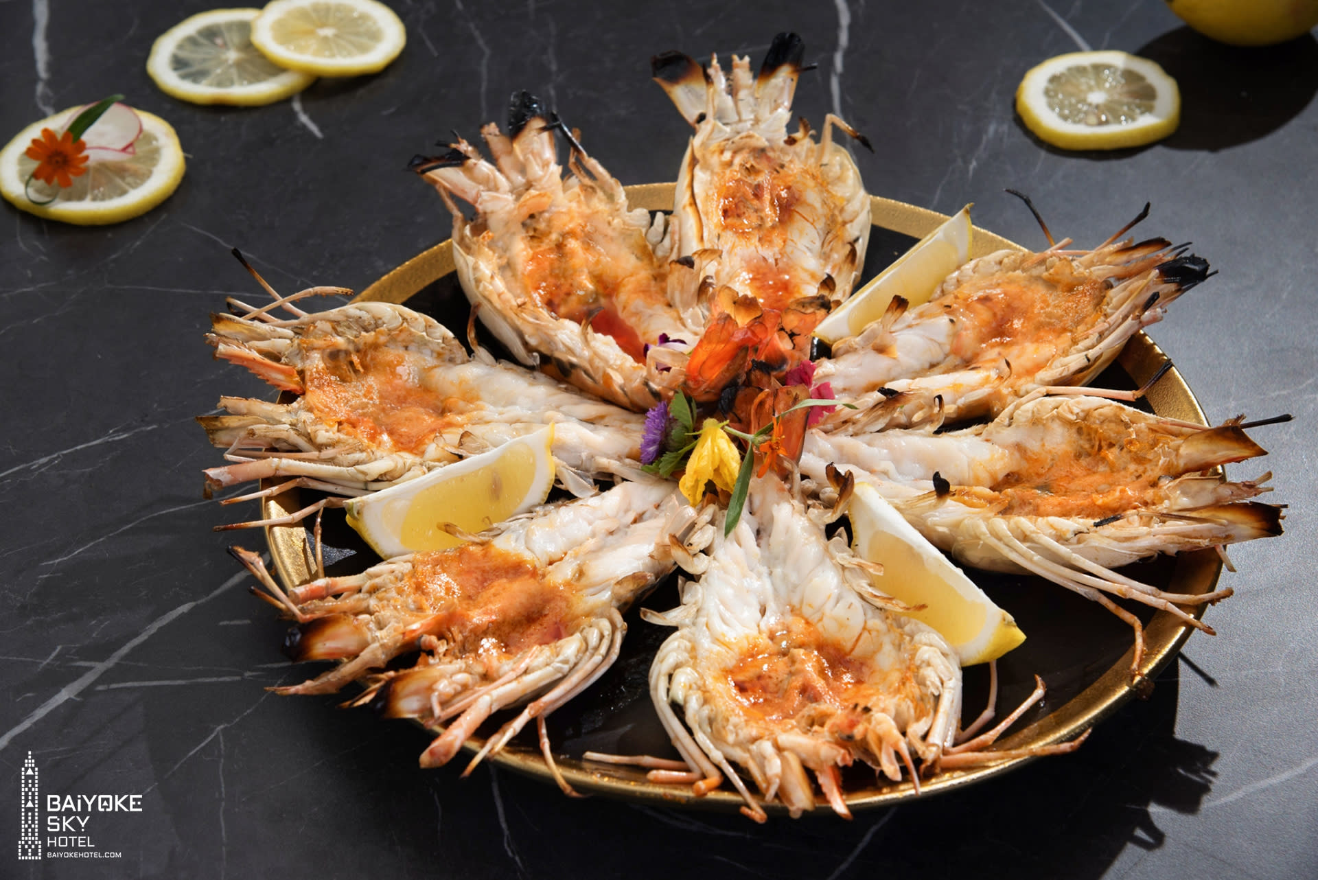 Baiyoke Sky Hotel 82nd Floor with Crystal Grill Buffet - Thumbnail 17
