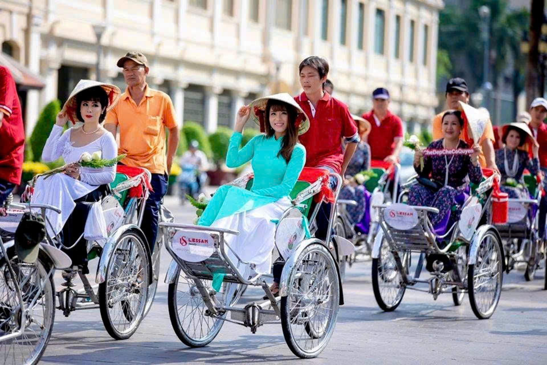 Ho Chi Minh 4-Hour Private Cyclo Tour: Chinatown, Temple & Local Pho - Thumbnail 2