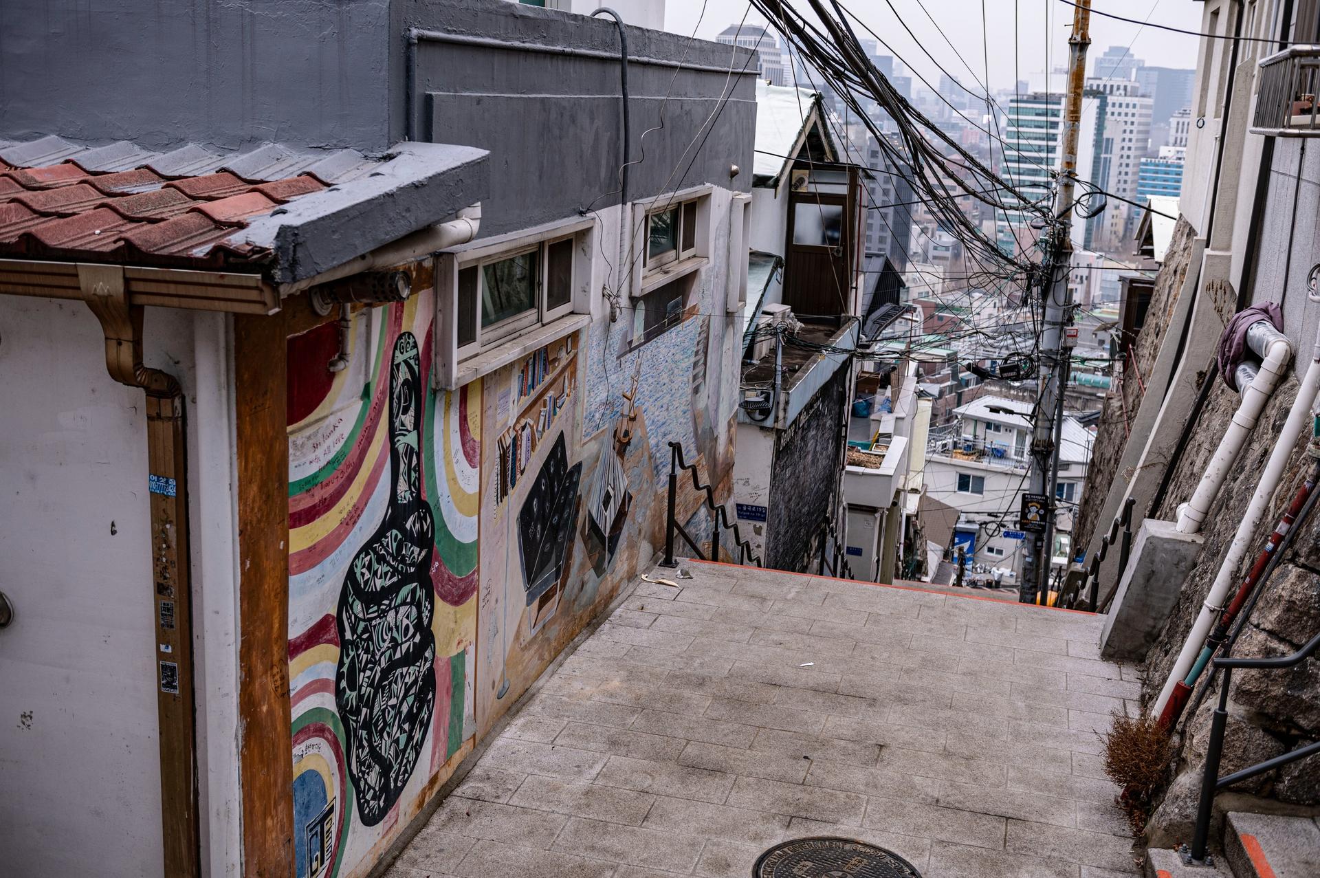 Seoul : Night Hidden Gems Walking Tour - Thumbnail 10