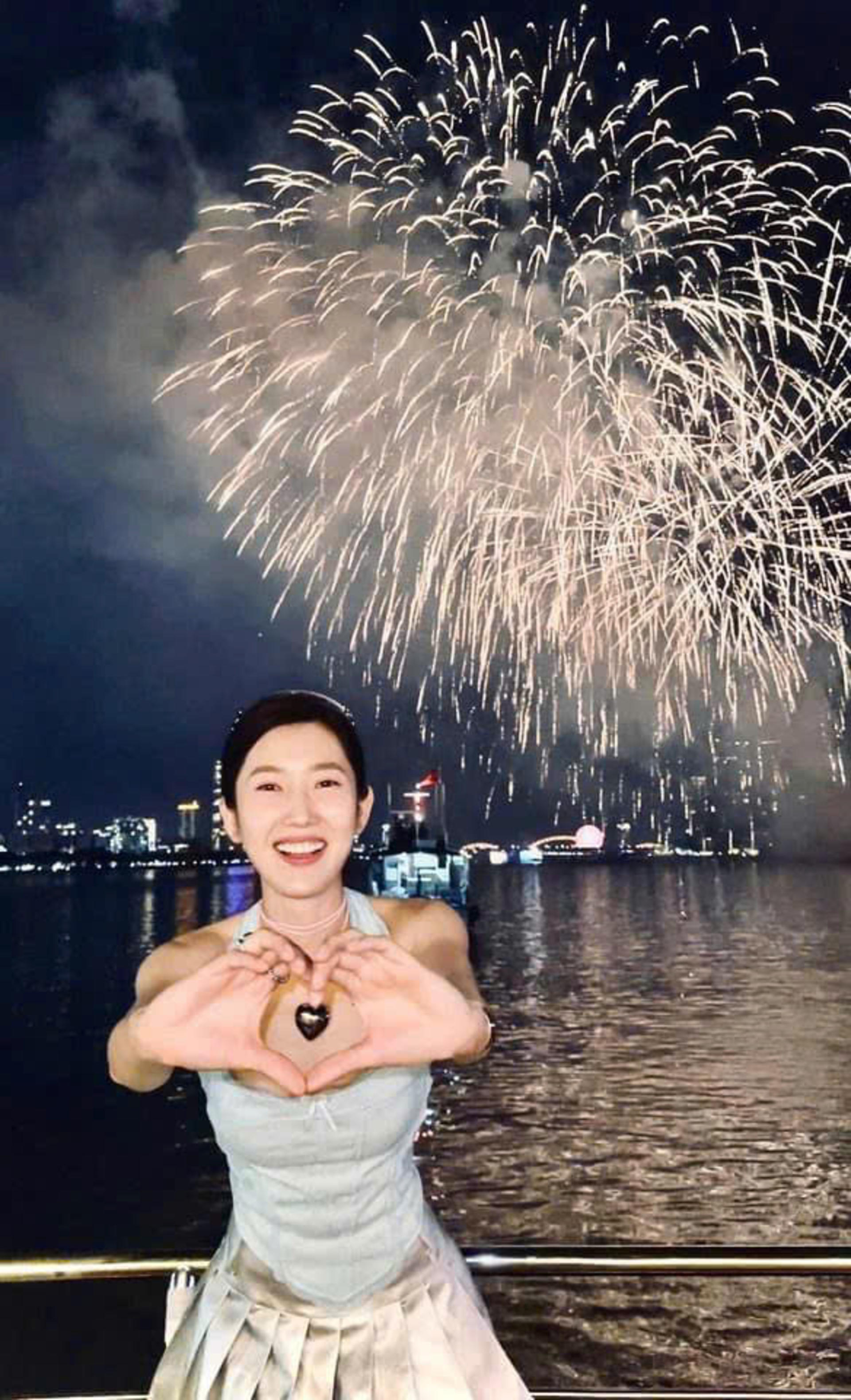 Han River Night Cruises By Dragon Cruise  - Thumbnail 19