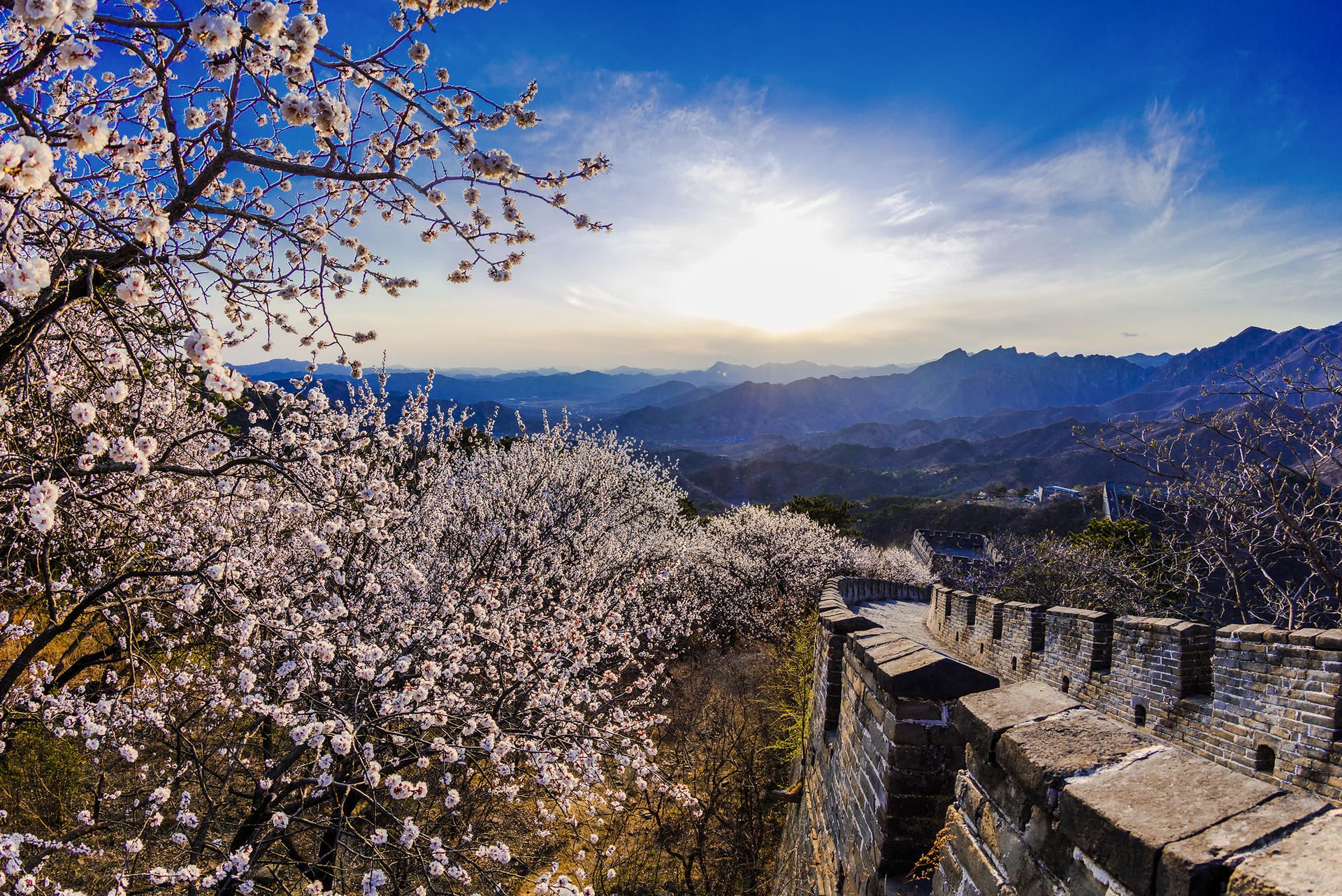 Beijing Mutianyu Great Wall Day Tour (Optional Cable Car/ropeway/Toboggan Package) - Thumbnail 13