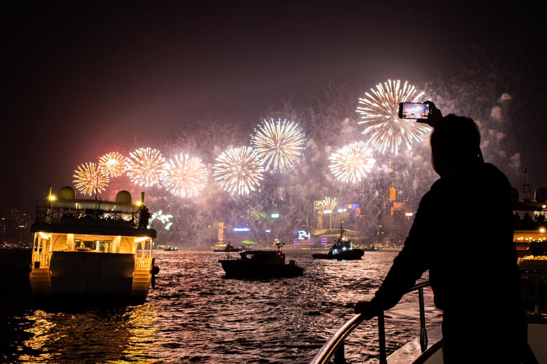 2026 National Day Grand Celebration: Victoria Harbour Starry Night Fireworks Cruise - Thumbnail 10