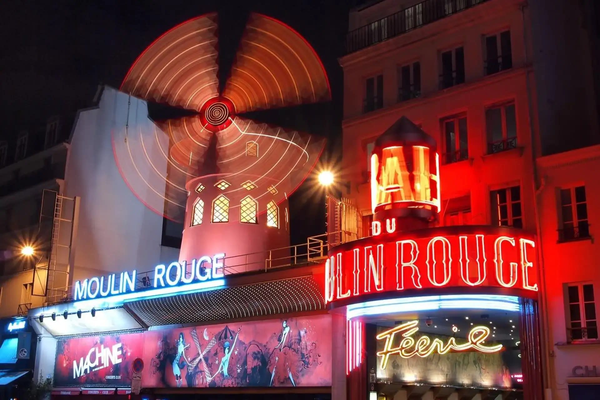 Illumination City Tour and Moulin Rouge Show with Champagne - Thumbnail 5