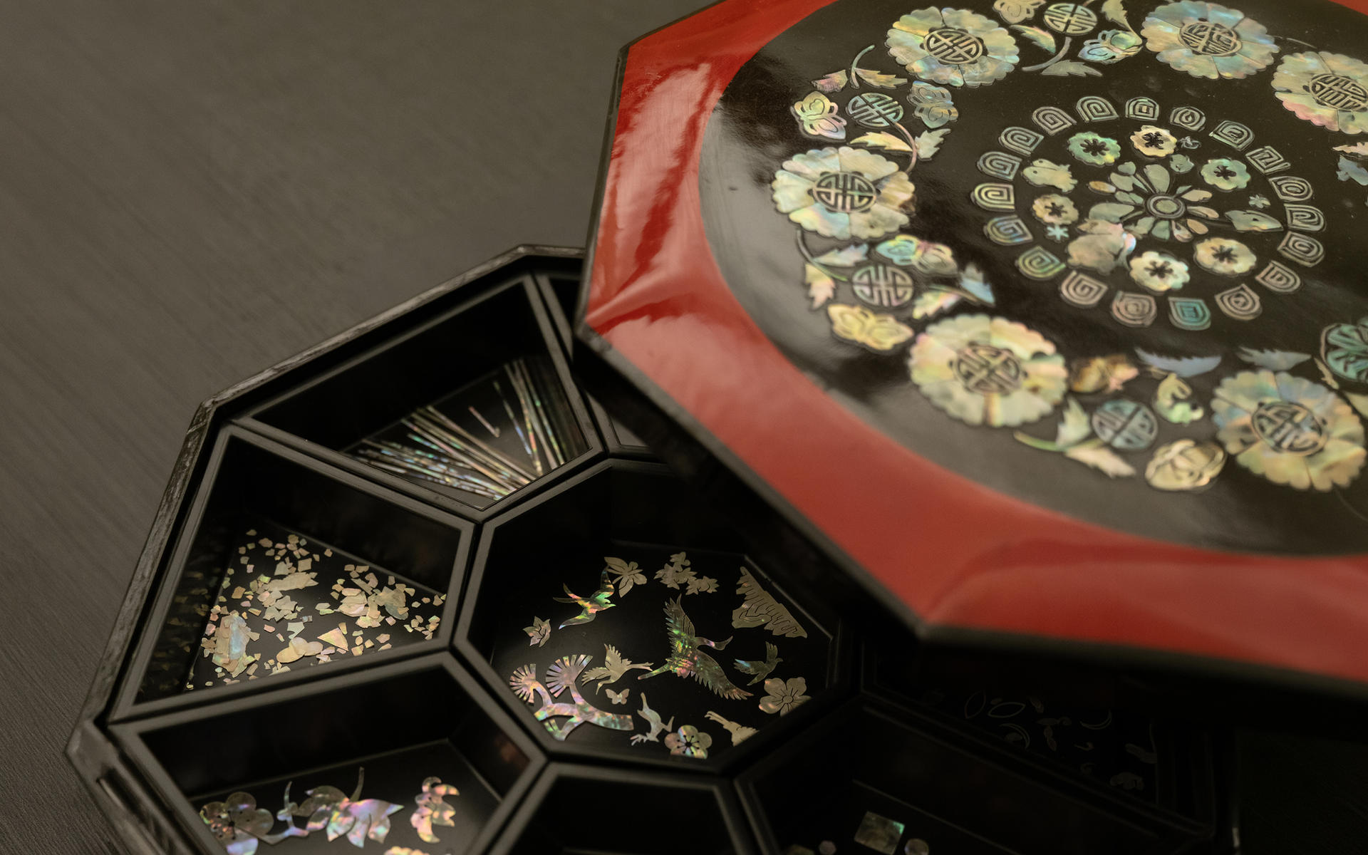 Seoul: Wearing Hanbok and Making Mother-of-Pearl Craft - Thumbnail 7