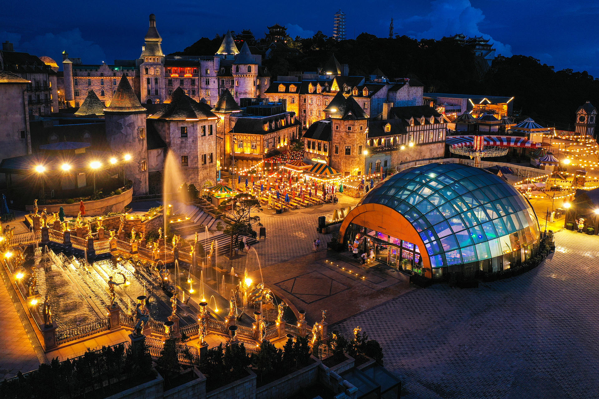 "Ba Na by Night" Ticket in Sun World Ba Na Hills - Thumbnail 5