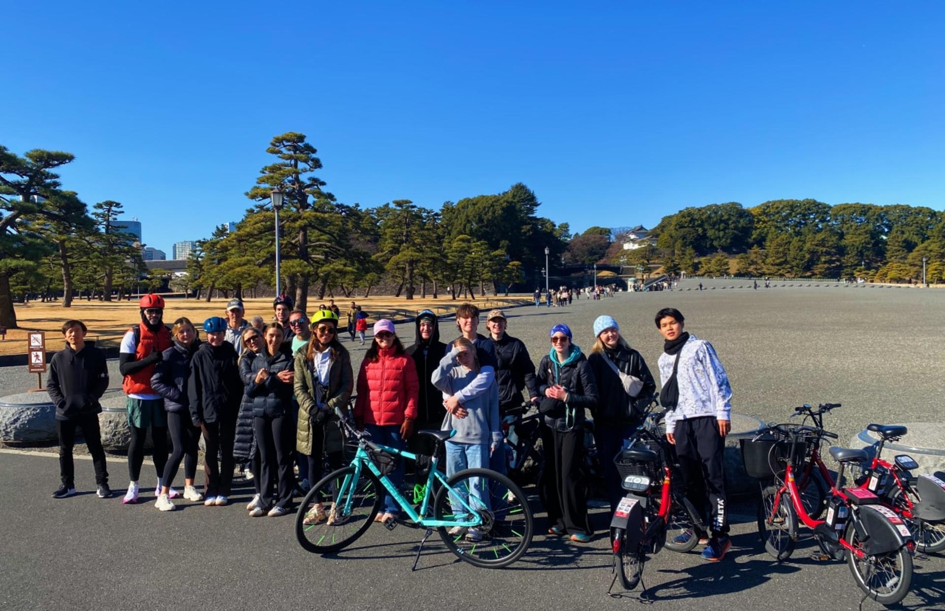 Tokyo Imperial Palace & Shibuya Bike Tour with Guide - Thumbnail 5