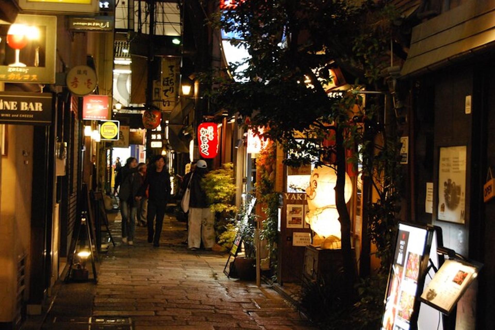 Osaka City, Namba District Food and Bar Hopping Tour - Image 1