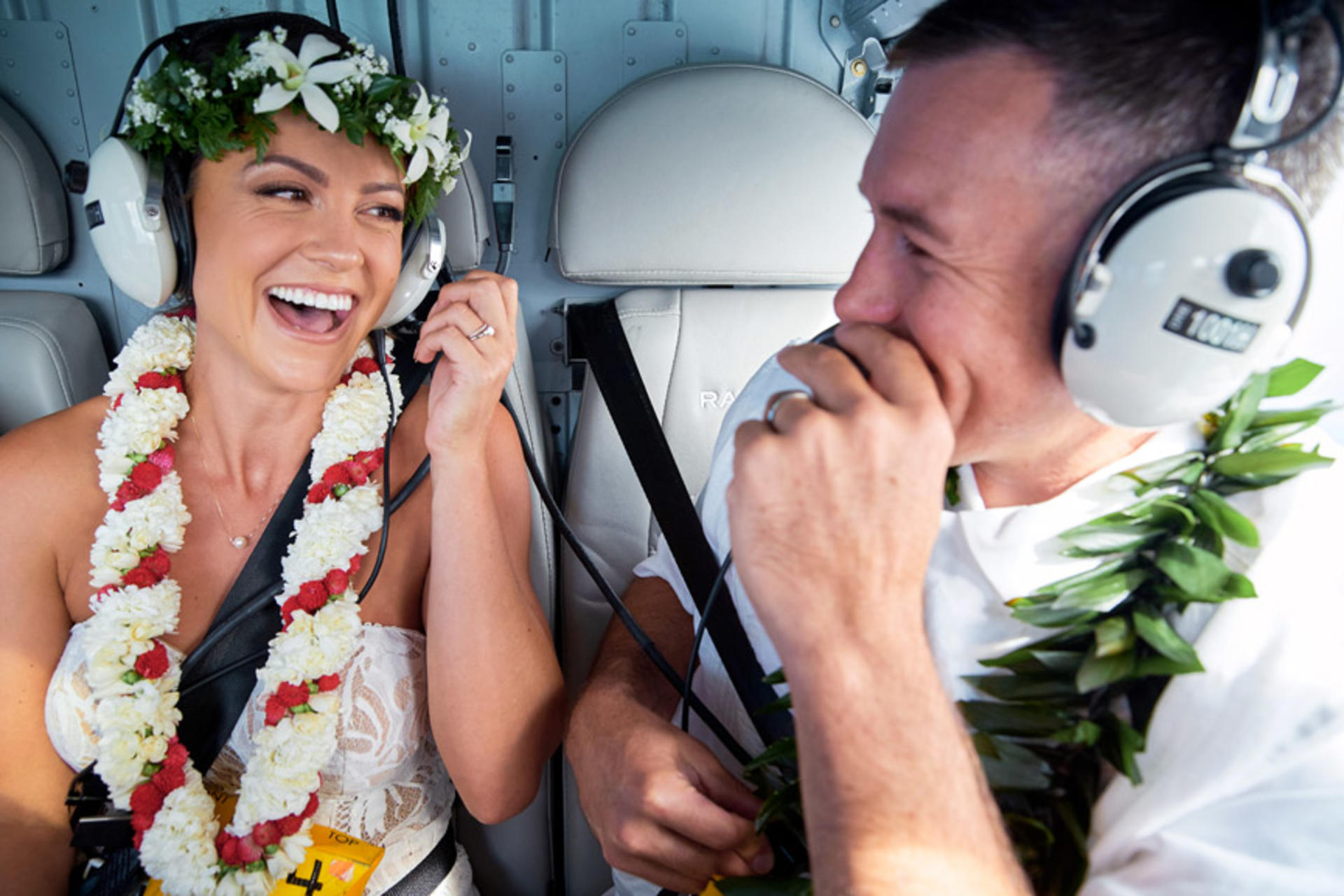 Private Luxury Picnic Volcanoes and Waterfalls Helicopter Tour - Thumbnail 15