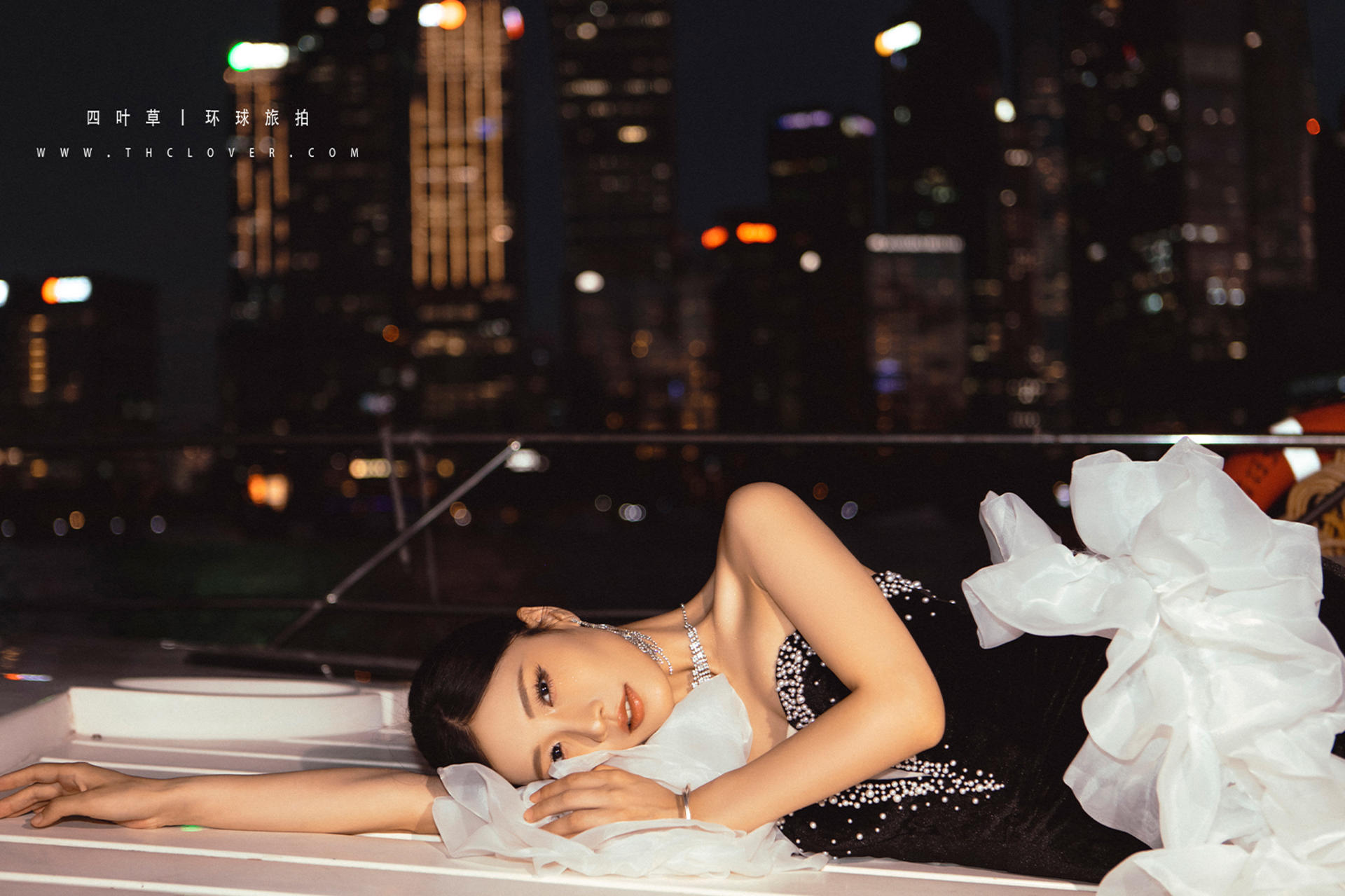 Shanghai Bund single person yacht photography service, approximately 2 hours, includes clothing and styling. - Thumbnail 20