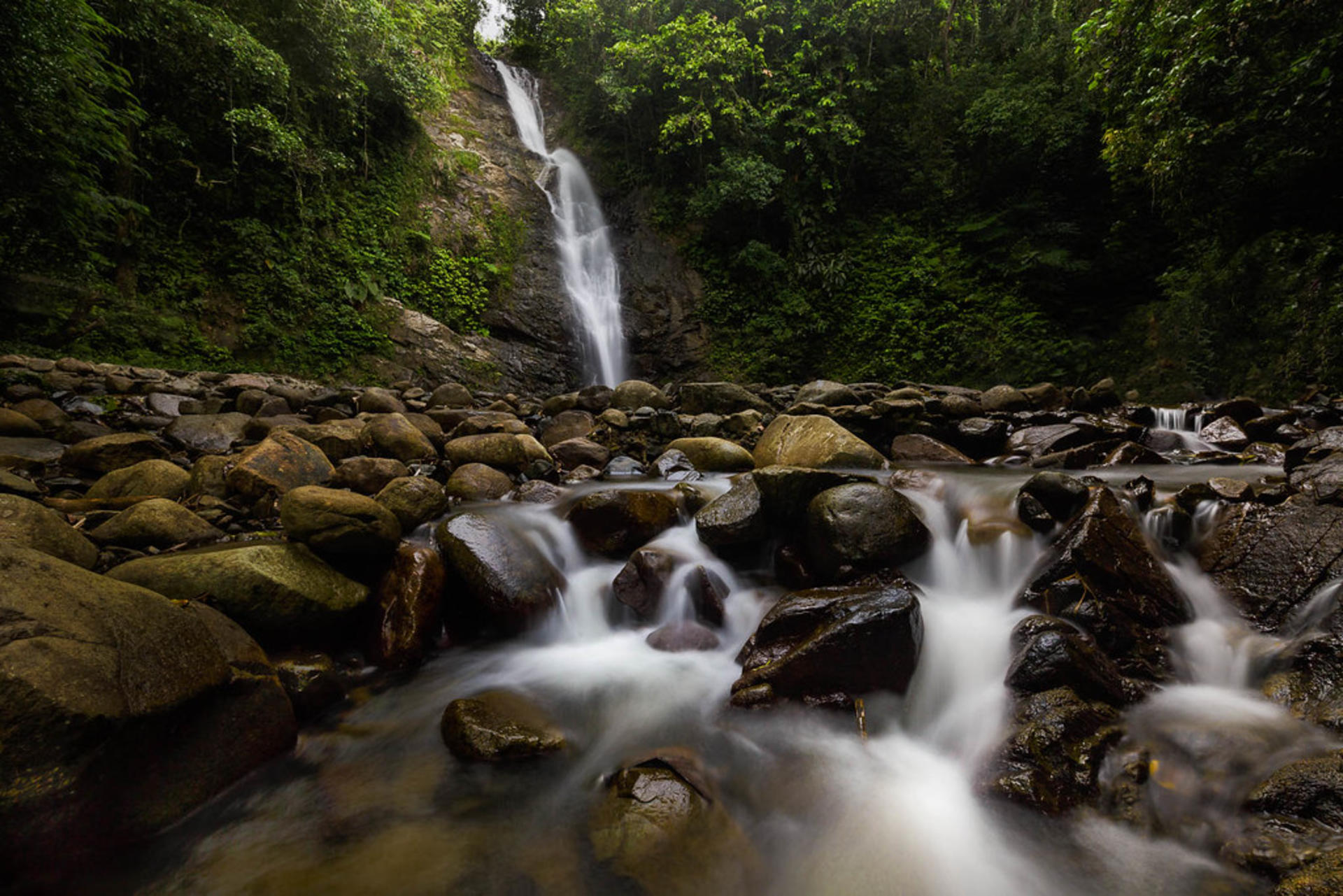 Waterfalls, Fijian Village & Local School Tour with Lunch - Image 1