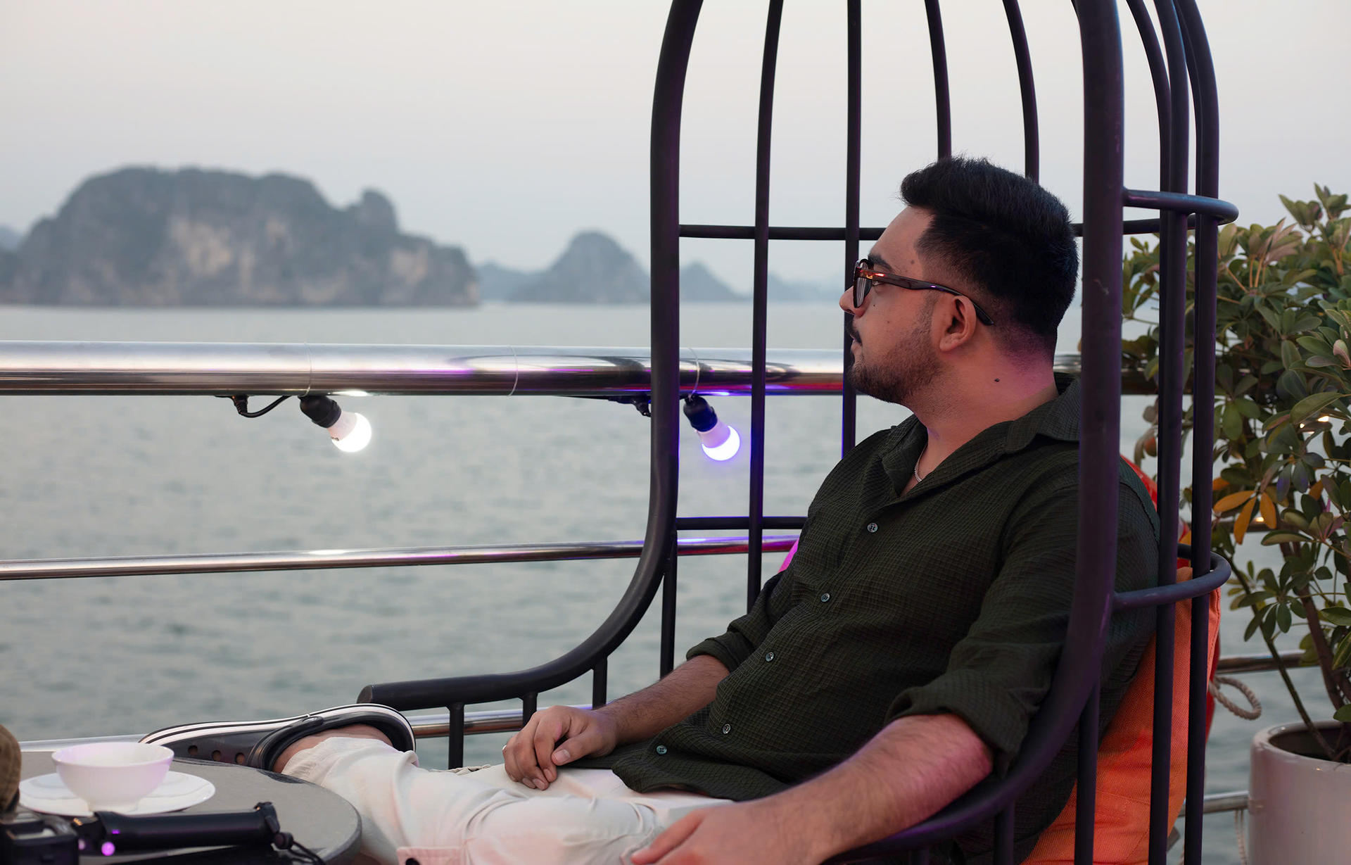 Aurora Day Cruise: Ha Long Bay with Sung Sot & Ti Top - Thumbnail 8
