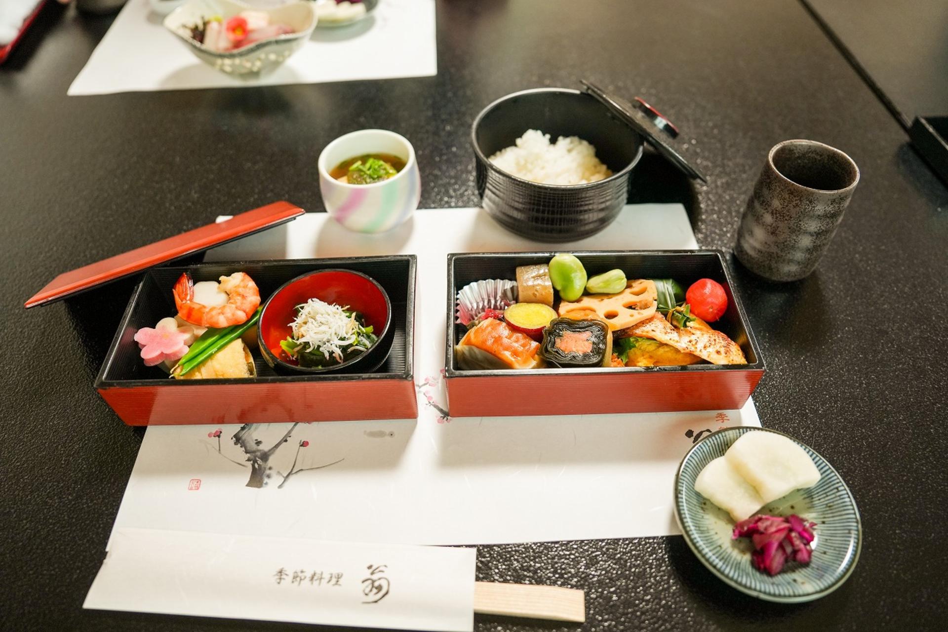 1-Day Nara & Osaka Private Highlights Day Tour  - Thumbnail 10