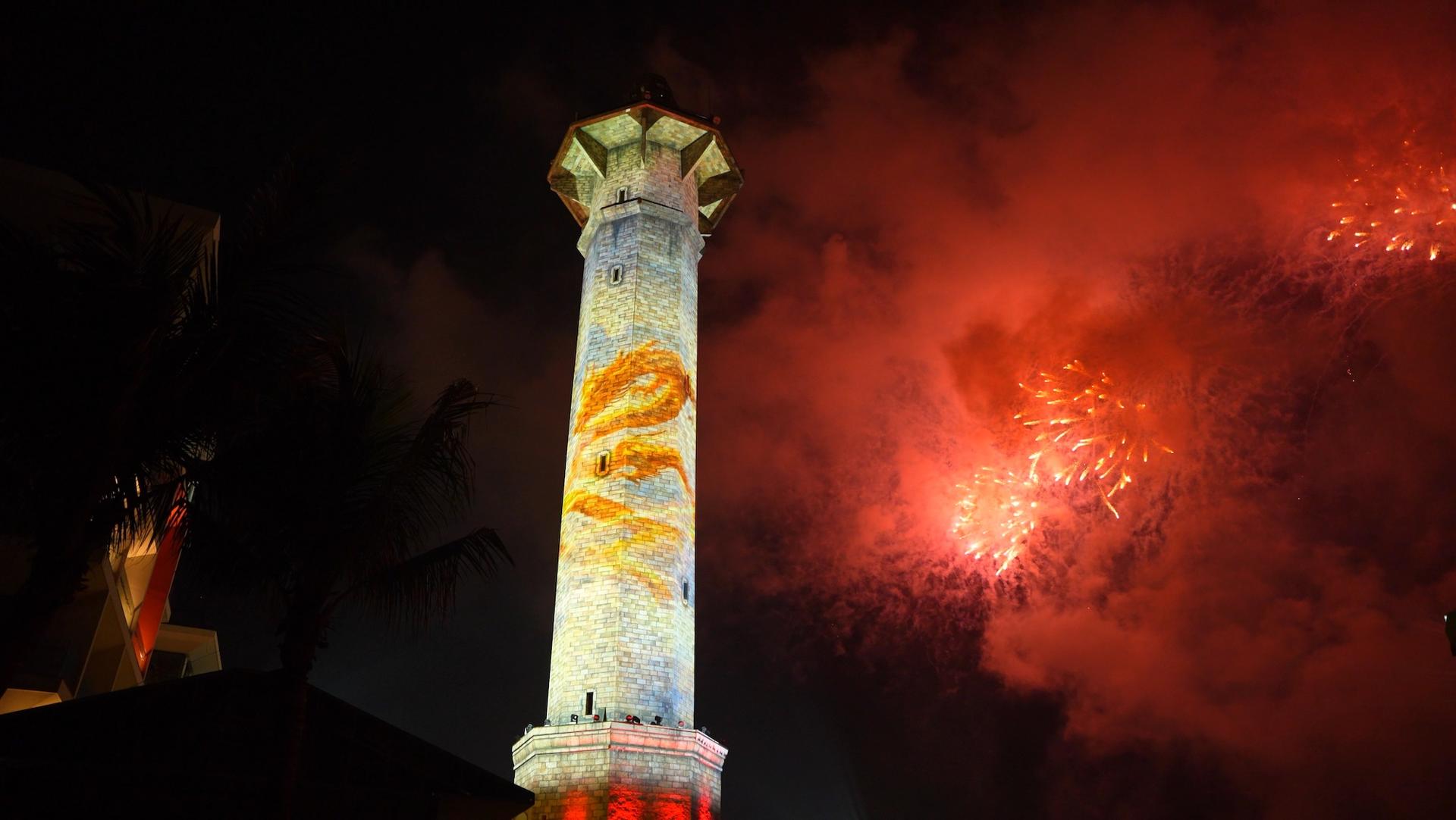 Dining Experience with Fireworks & 3D Mapping Sun Bavaria Ha Long - Thumbnail 2