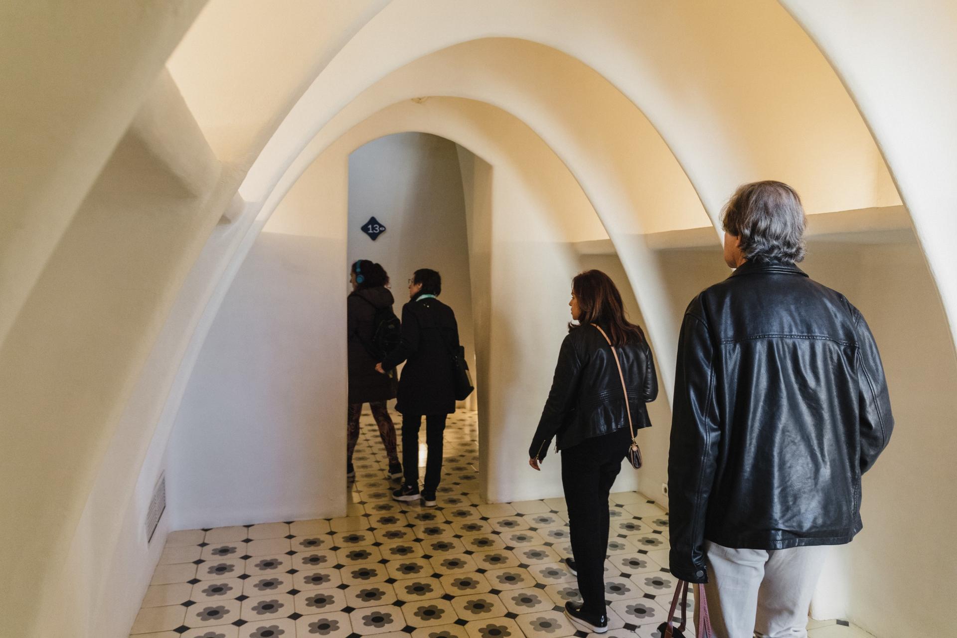 Gaudi Houses, Sagrada Familia and Park Guell Tour - Thumbnail 4