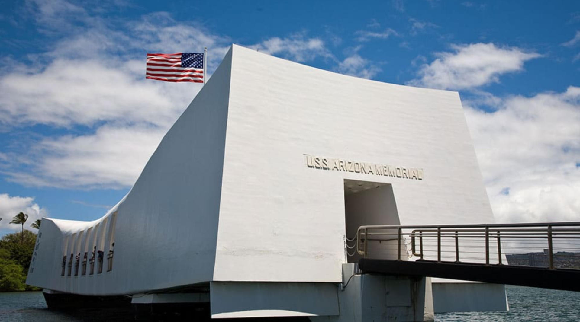 Pearl Harbor, Arizona Memorial, and Honolulu Highlights Tour - Thumbnail 2