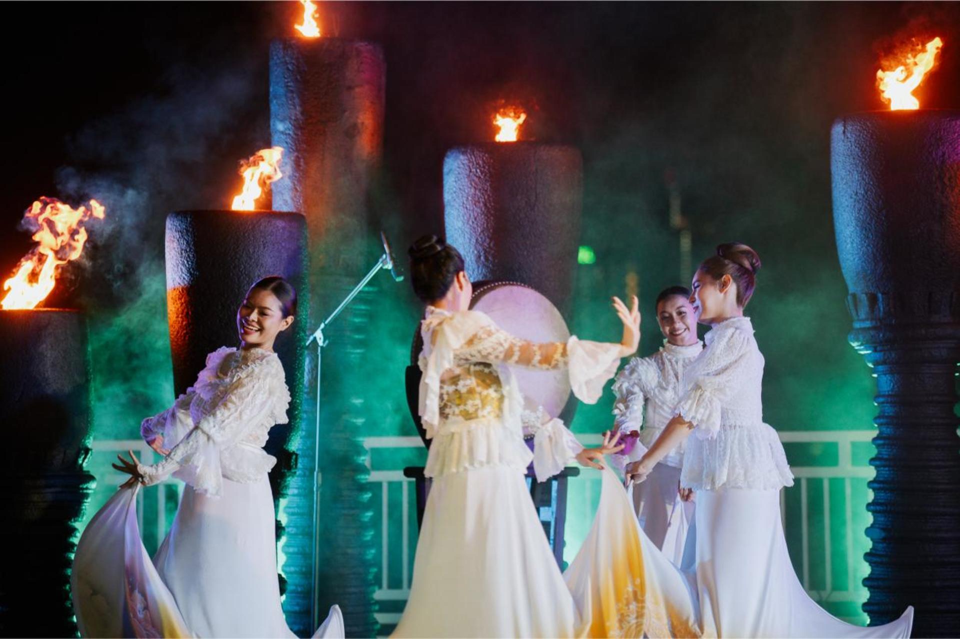 Theatrical Dining at Sala Lakorn, Anantara Riverside Bangkok - Thumbnail 15