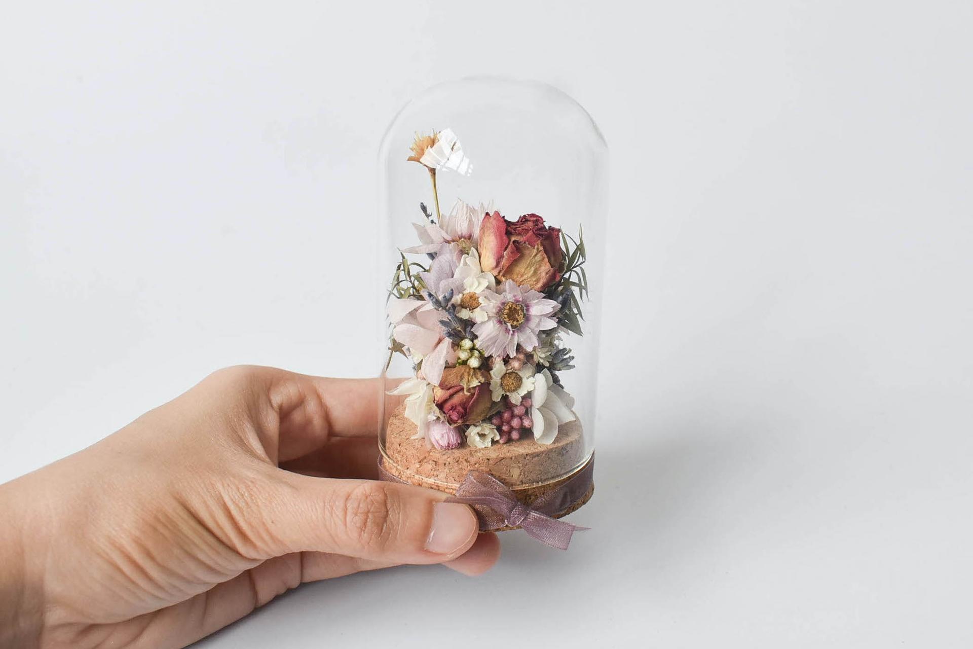 Dried Flowers Dome Workshop in Marymount - Thumbnail 6