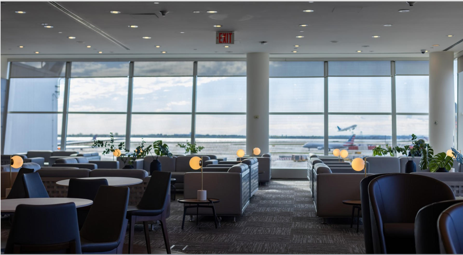 John F. Kennedy International Airport Lounge Service - Thumbnail 6