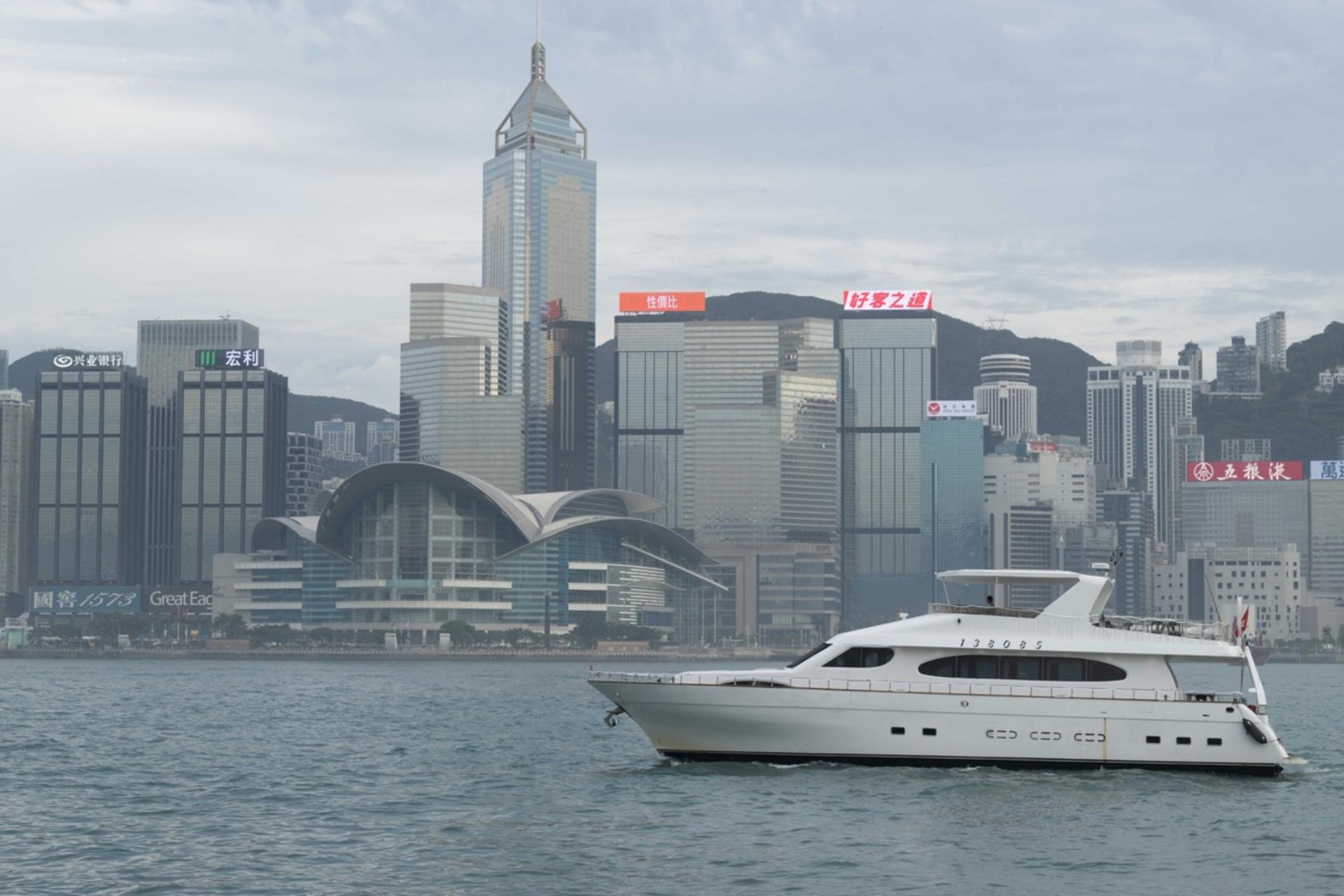 RP Victoria Harbour Tour Cruise Hong Kong | Free Drinks + Snacks - Thumbnail 10