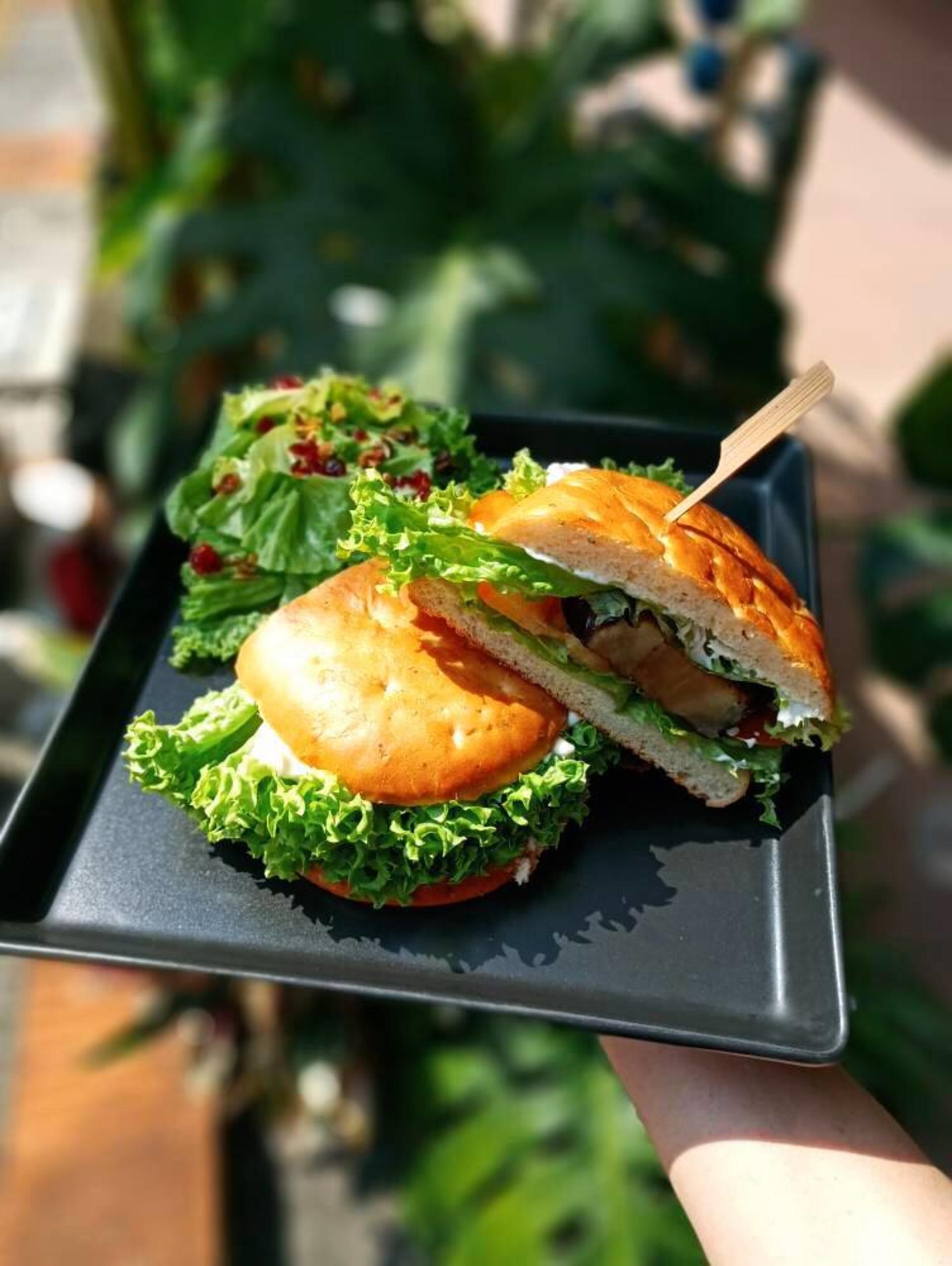 Skinny Dip Cafe in Kepong Menjalara - Thumbnail 7