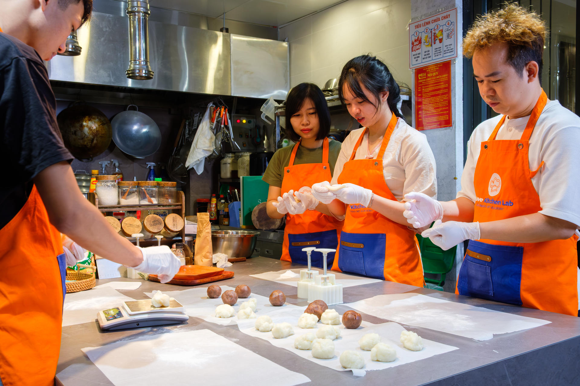 Mooncake Baking Experience with Vietnamese Tea Tasting in Hanoi - Thumbnail 10