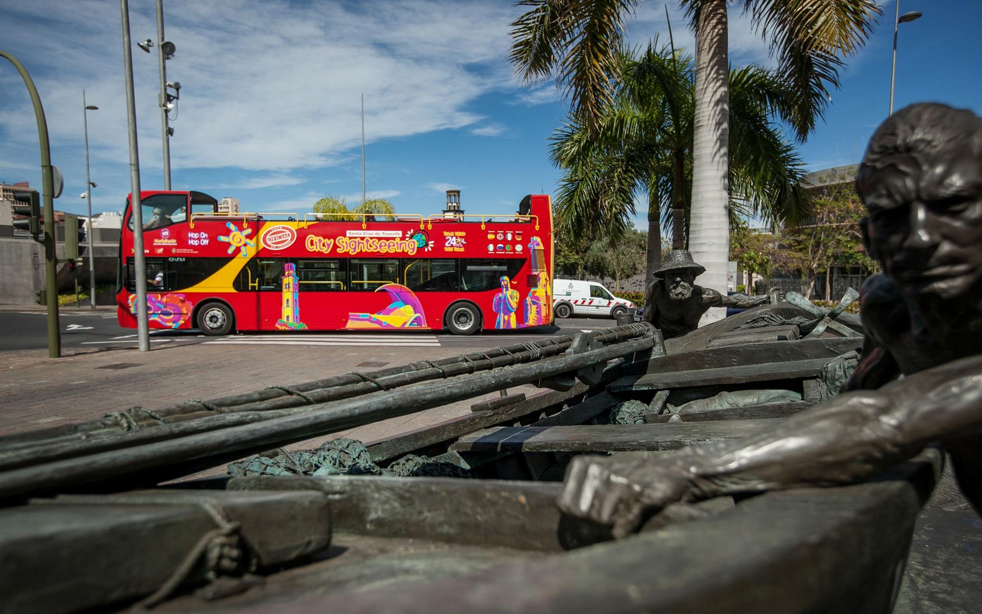 Santa Cruz de Tenerife Hop-On-Hop-Off Bus by City Sightseeing - Thumbnail 6