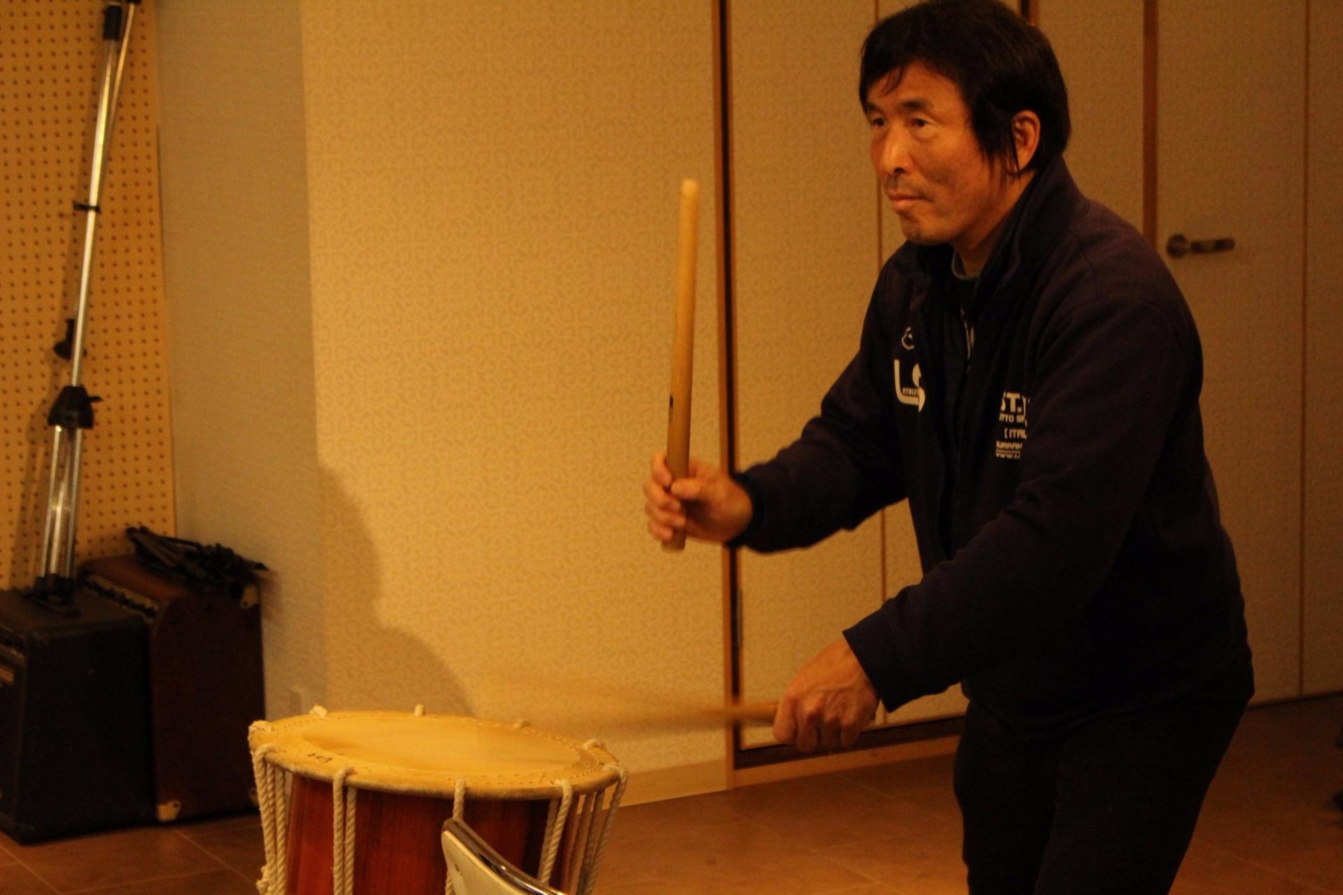 Taiko (Japanese Drum) Experience in Tokyo - Thumbnail 7