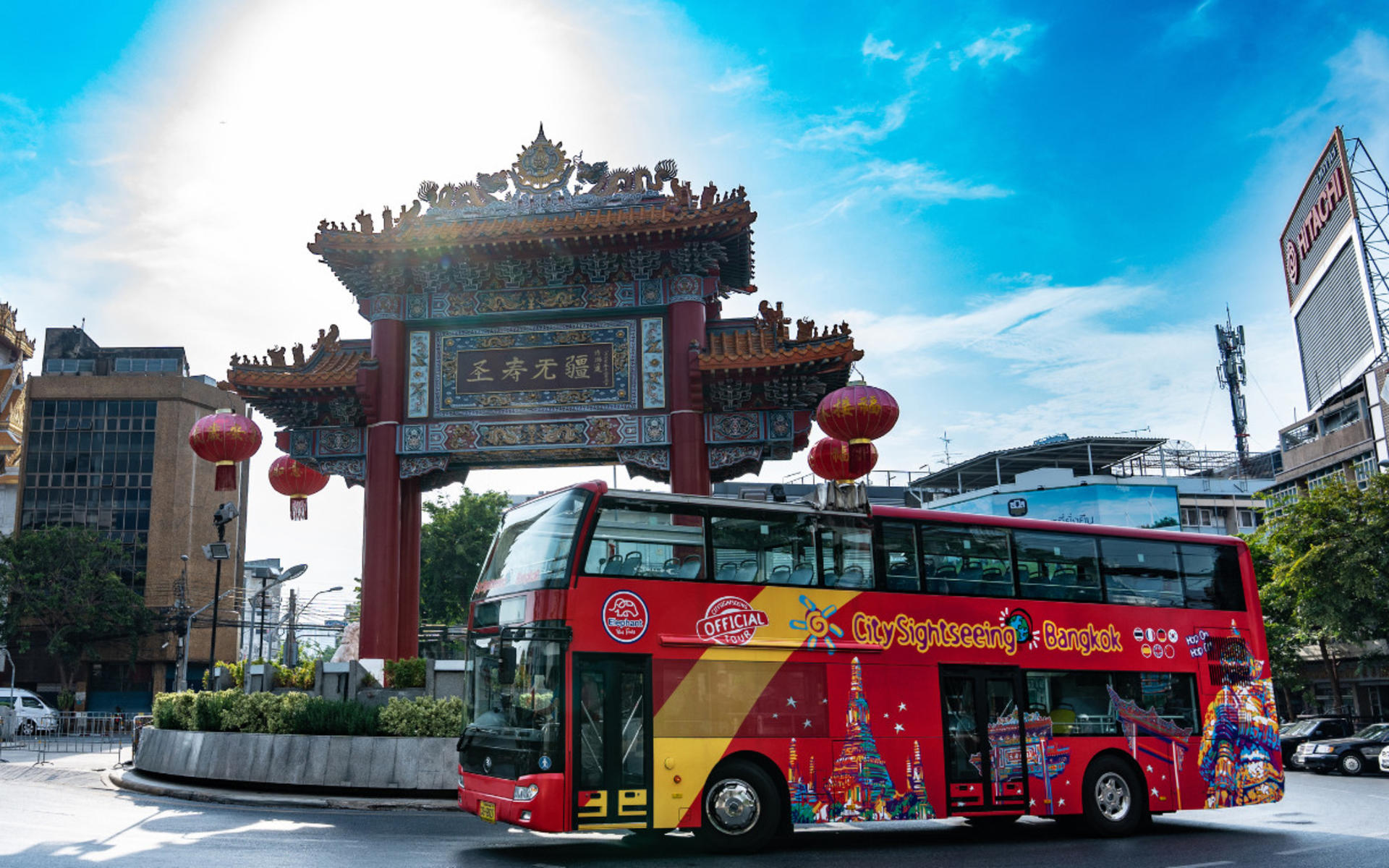 Bangkok Hop-On Hop-Off Bus Tour by Elephant Bus Tours - Thumbnail 3
