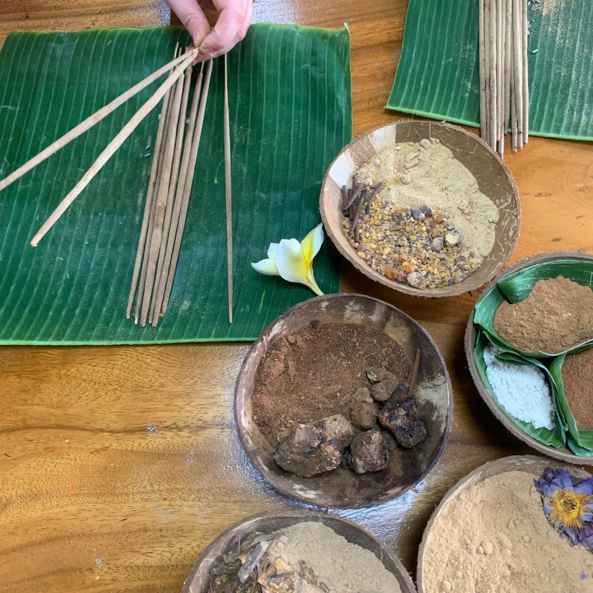Ubud: Incense Making Workshop with Free DIY Incense Kit - Thumbnail 2
